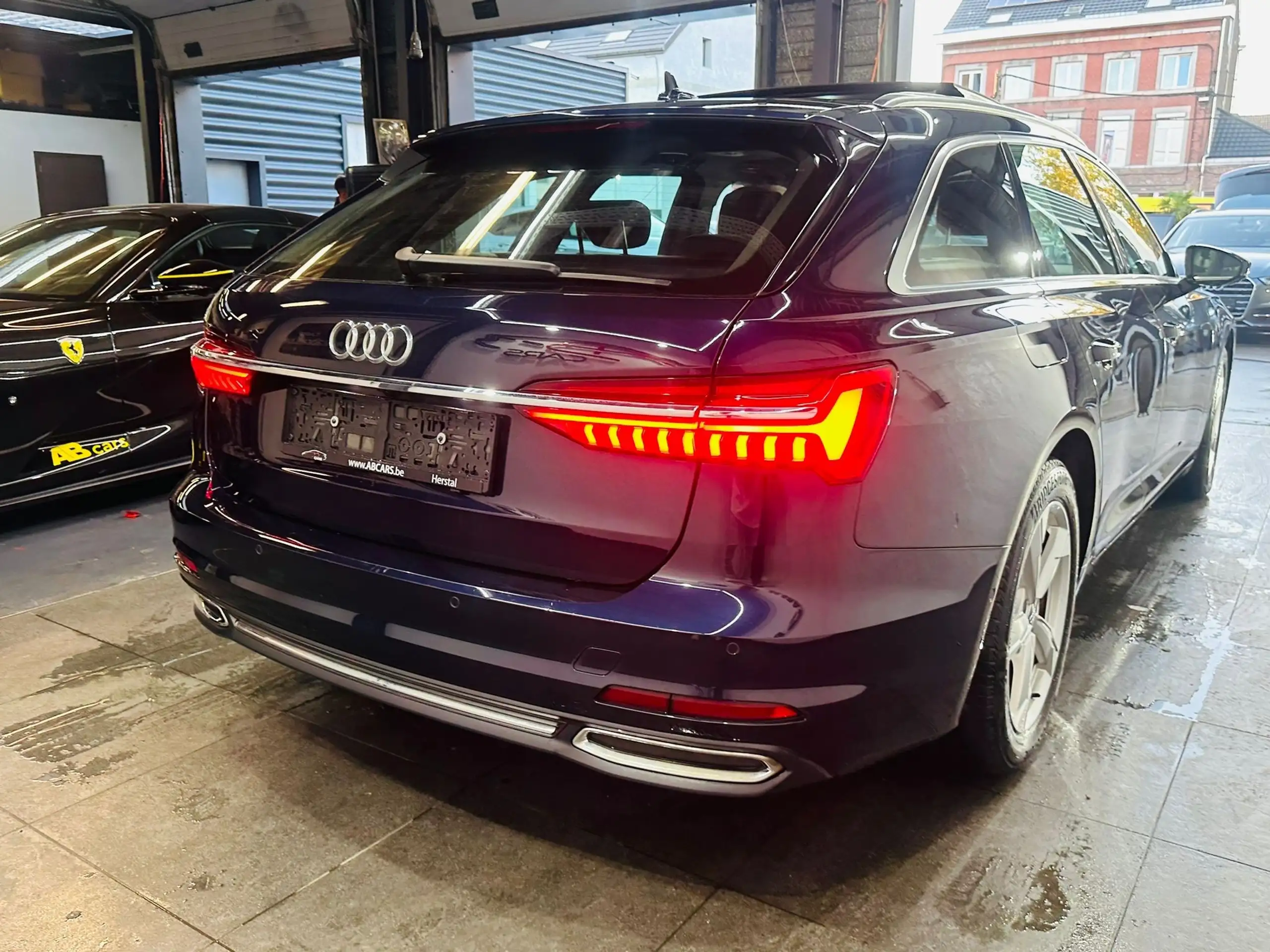 Audi - A6