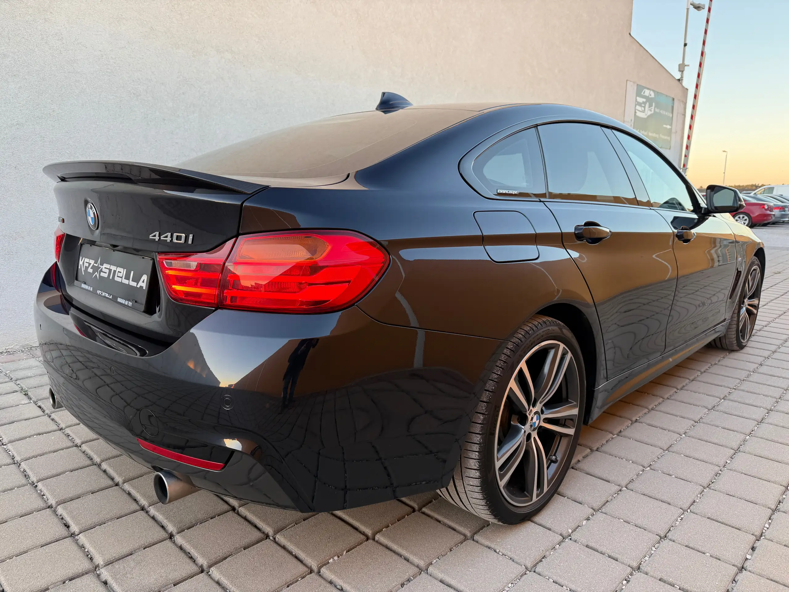 BMW - 440