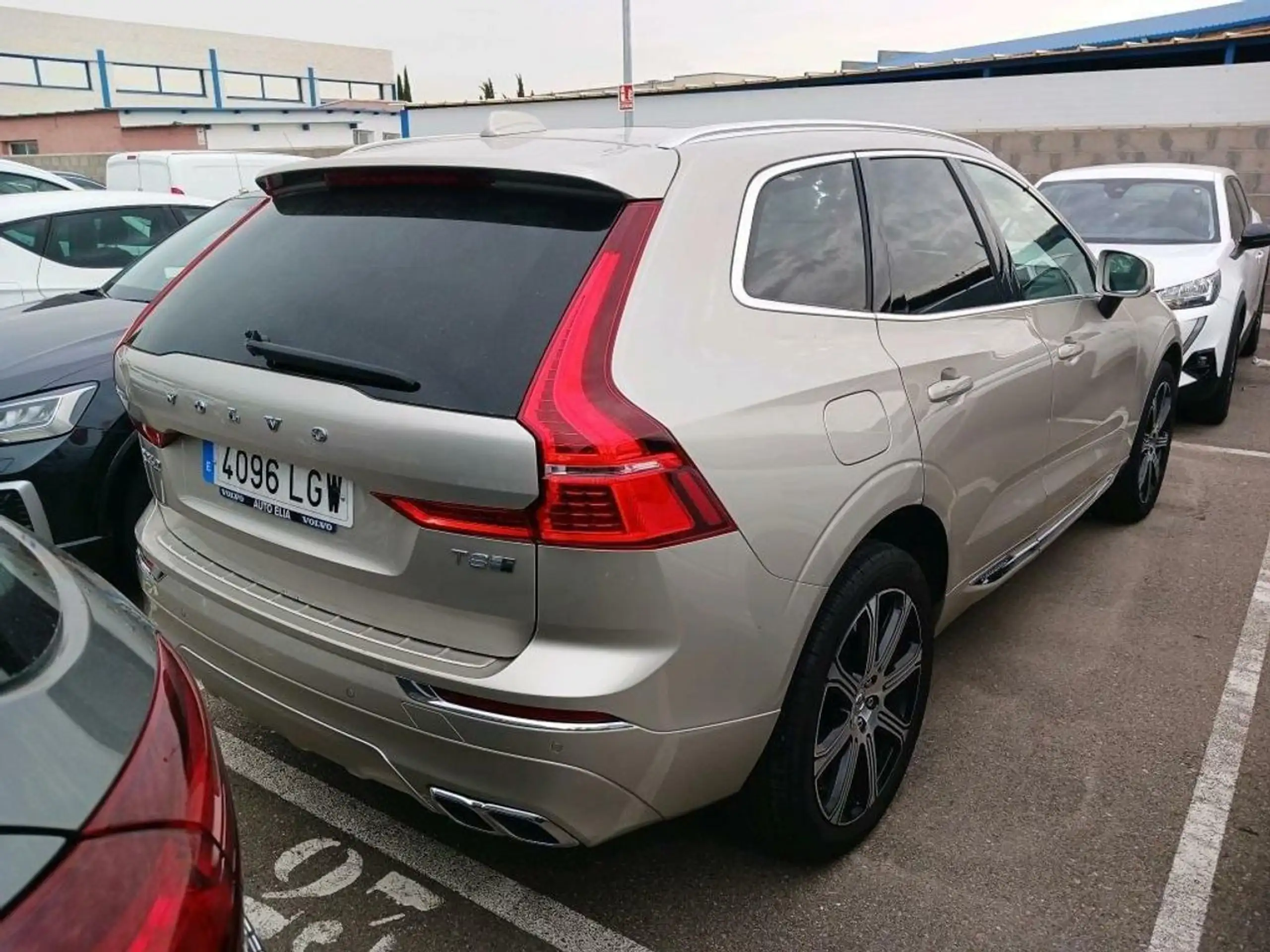 Volvo - XC60