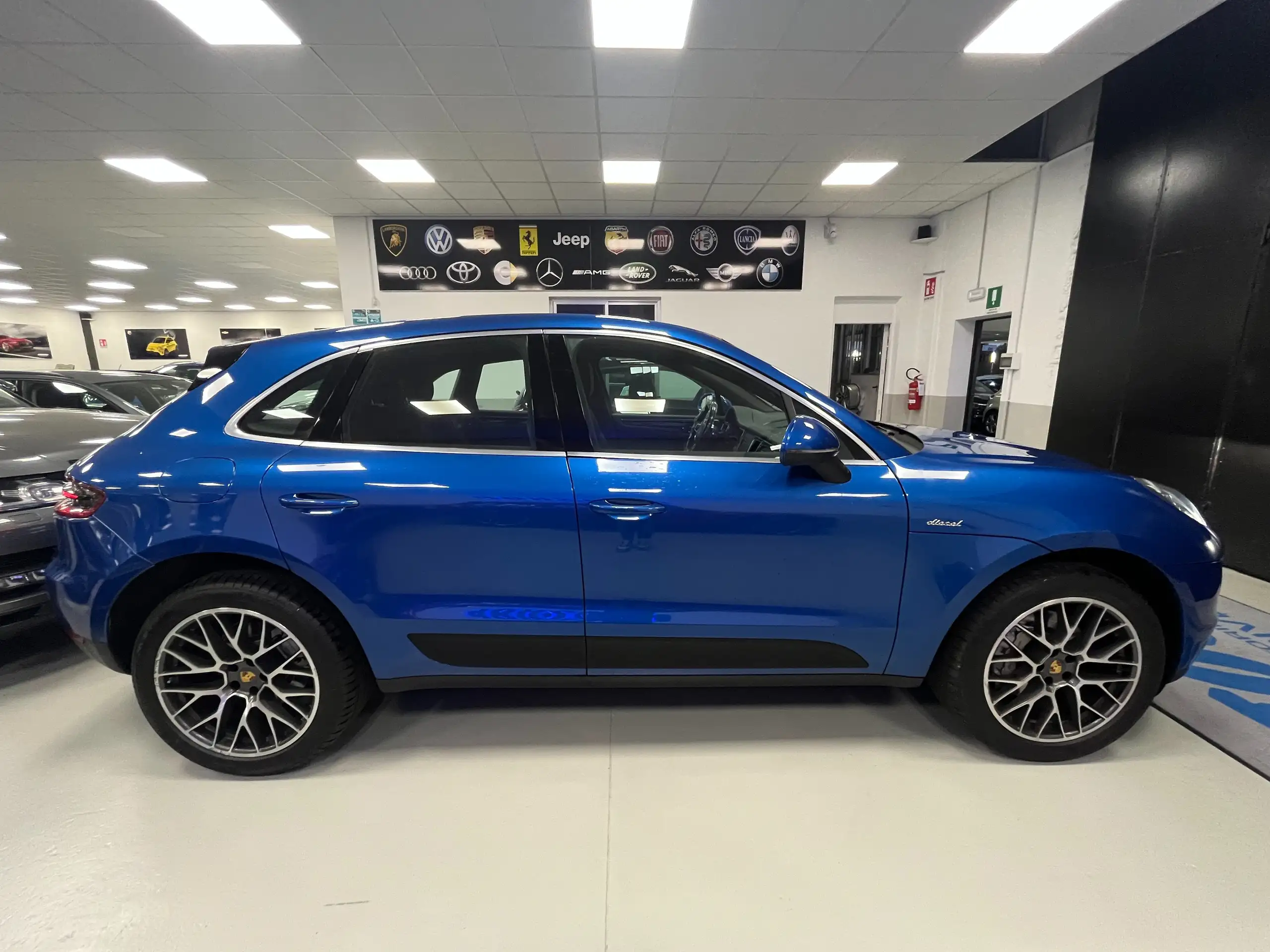 Porsche - Macan