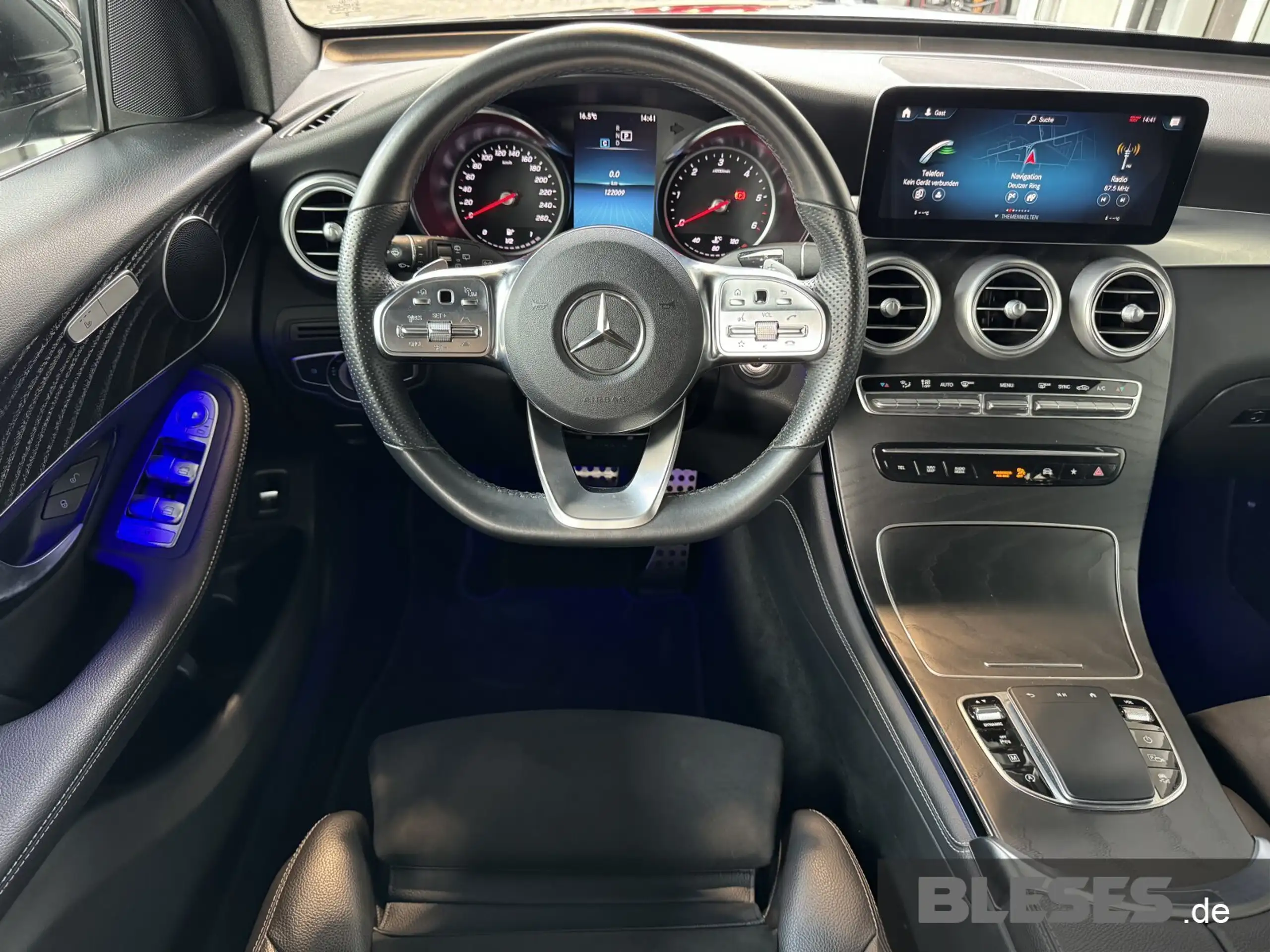 Mercedes-Benz - GLC 300