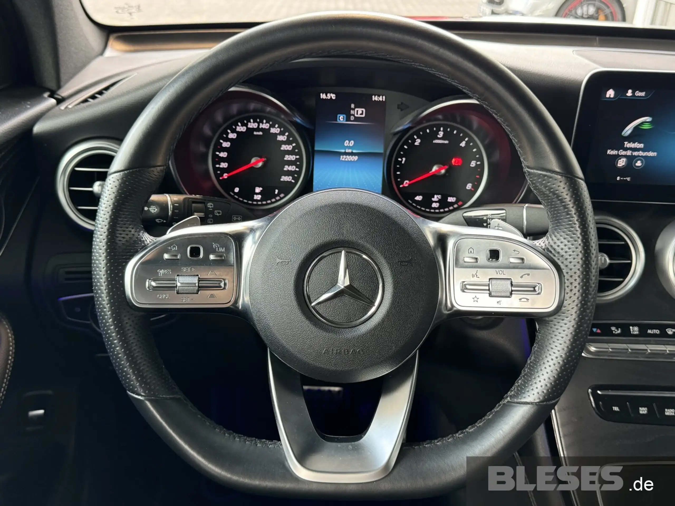 Mercedes-Benz - GLC 300