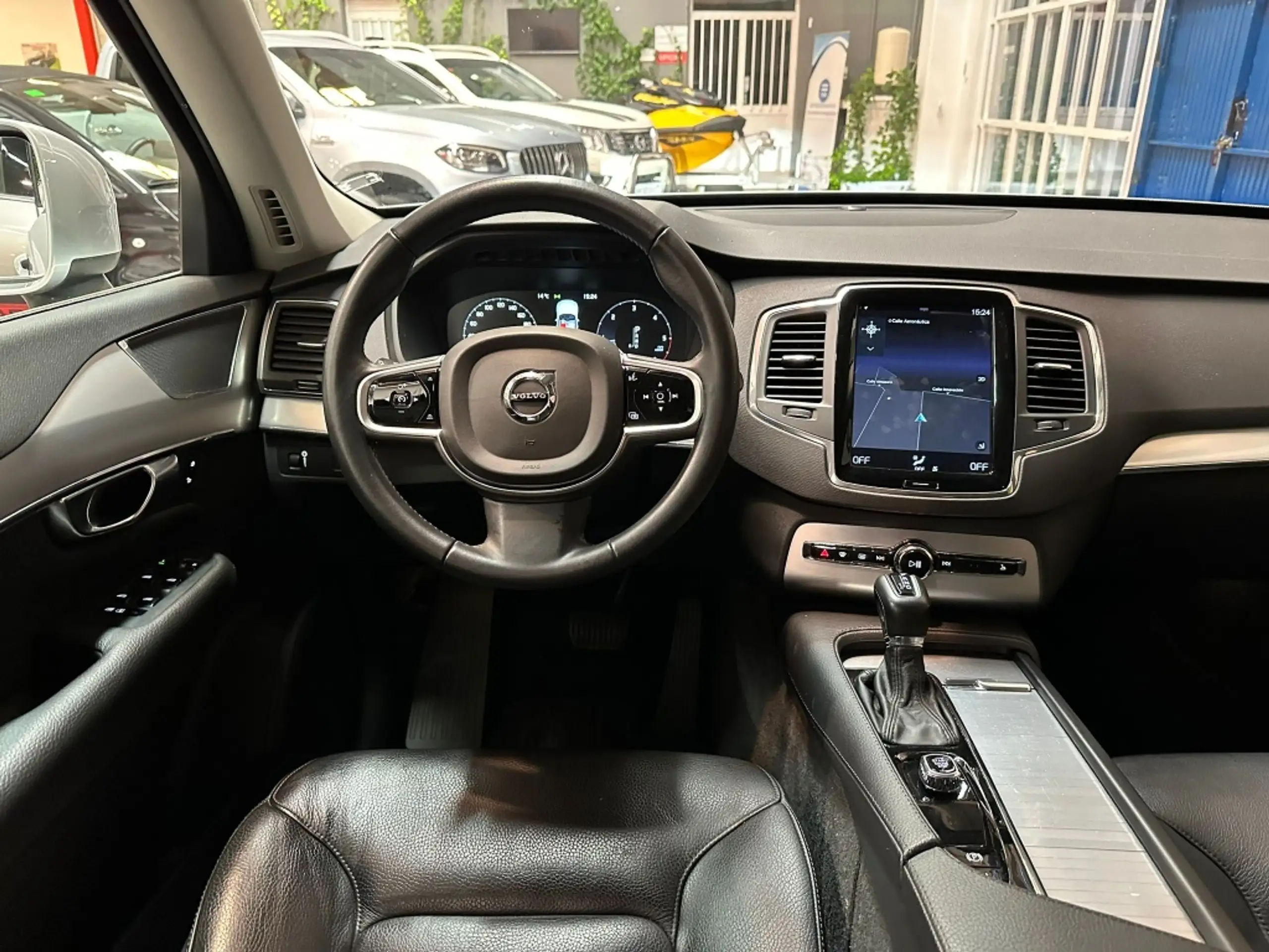 Volvo - XC90