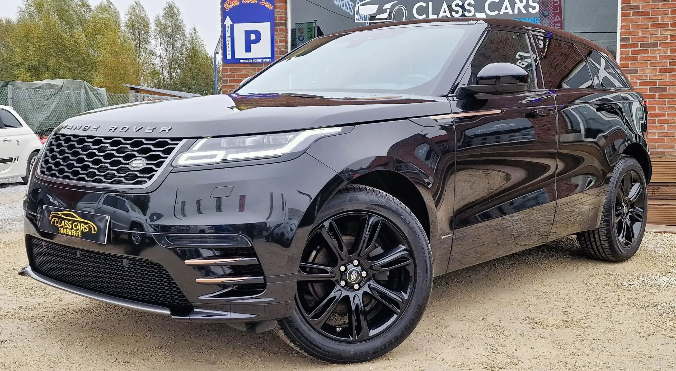 Land Rover - Range Rover Velar