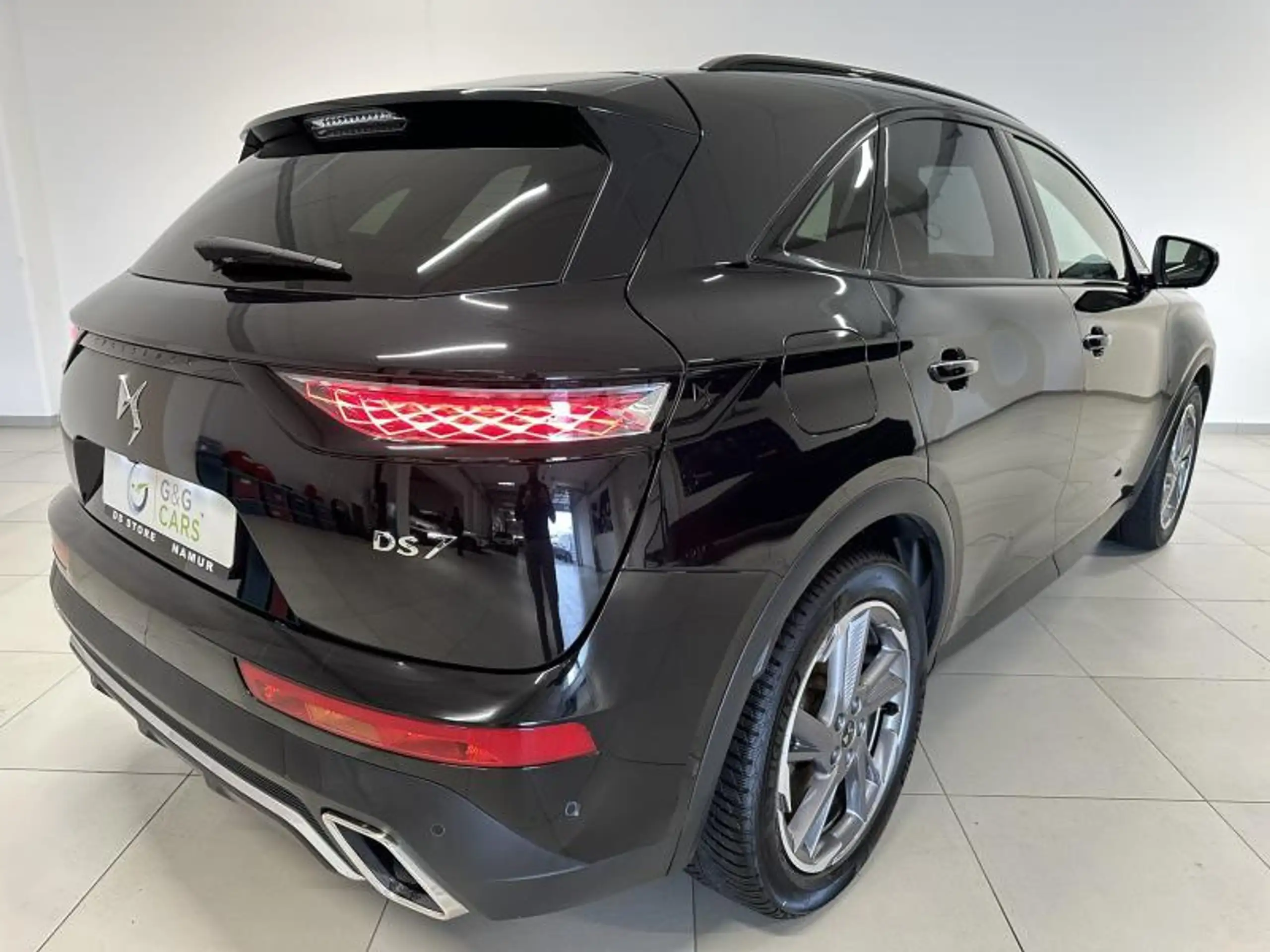 DS Automobiles - DS 7 Crossback