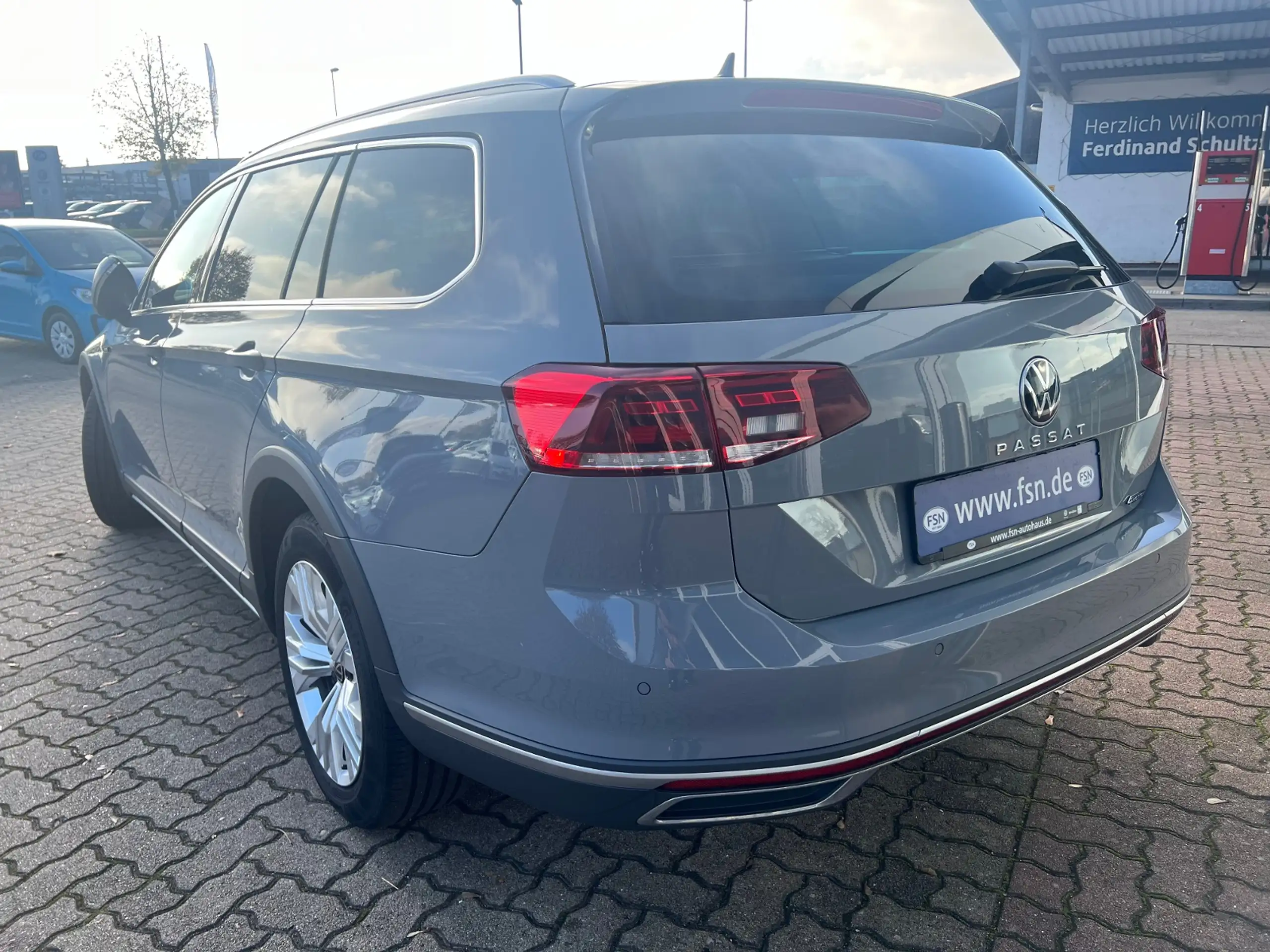 Volkswagen - Passat Variant