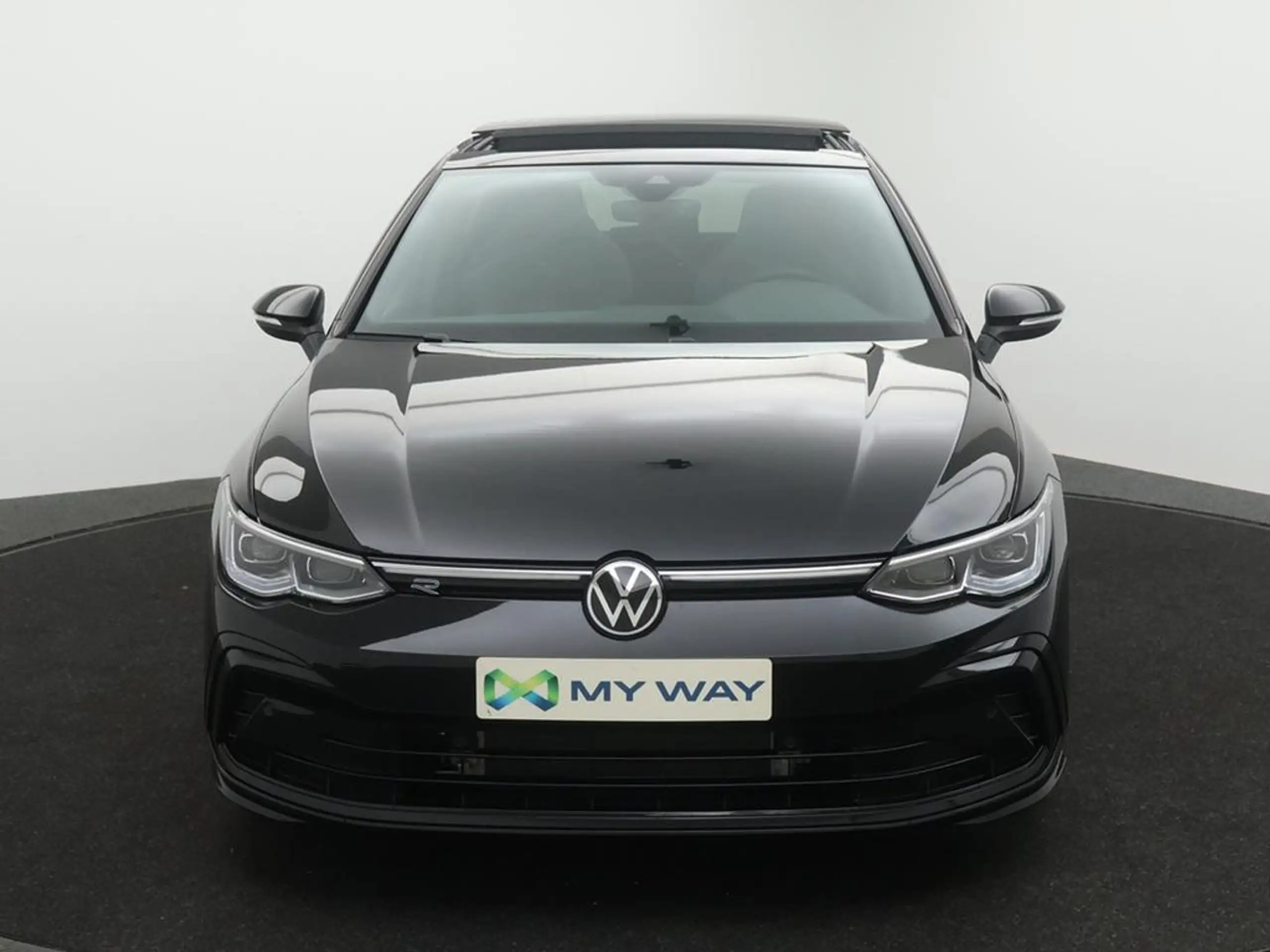 Volkswagen - Golf