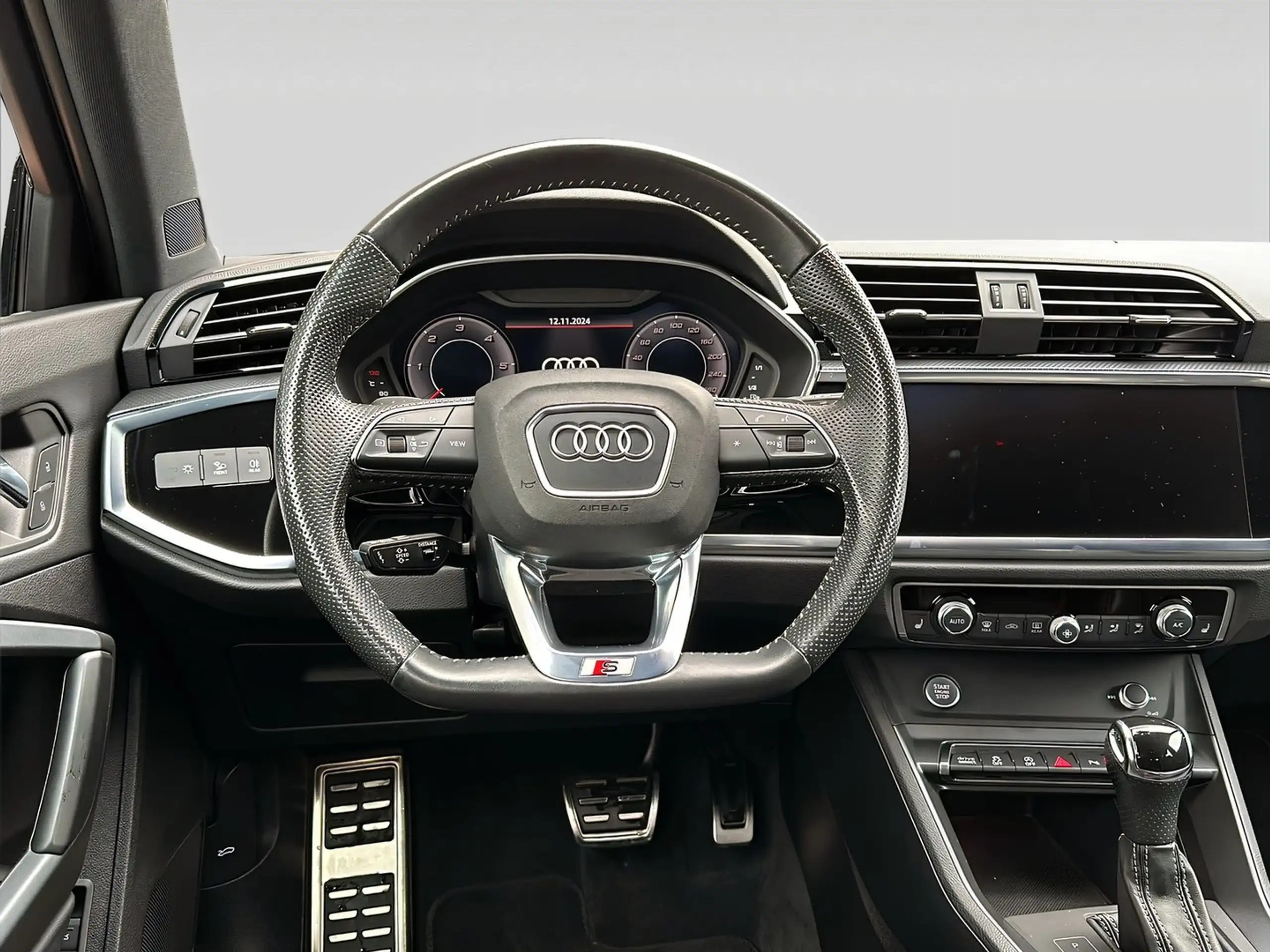 Audi - Q3