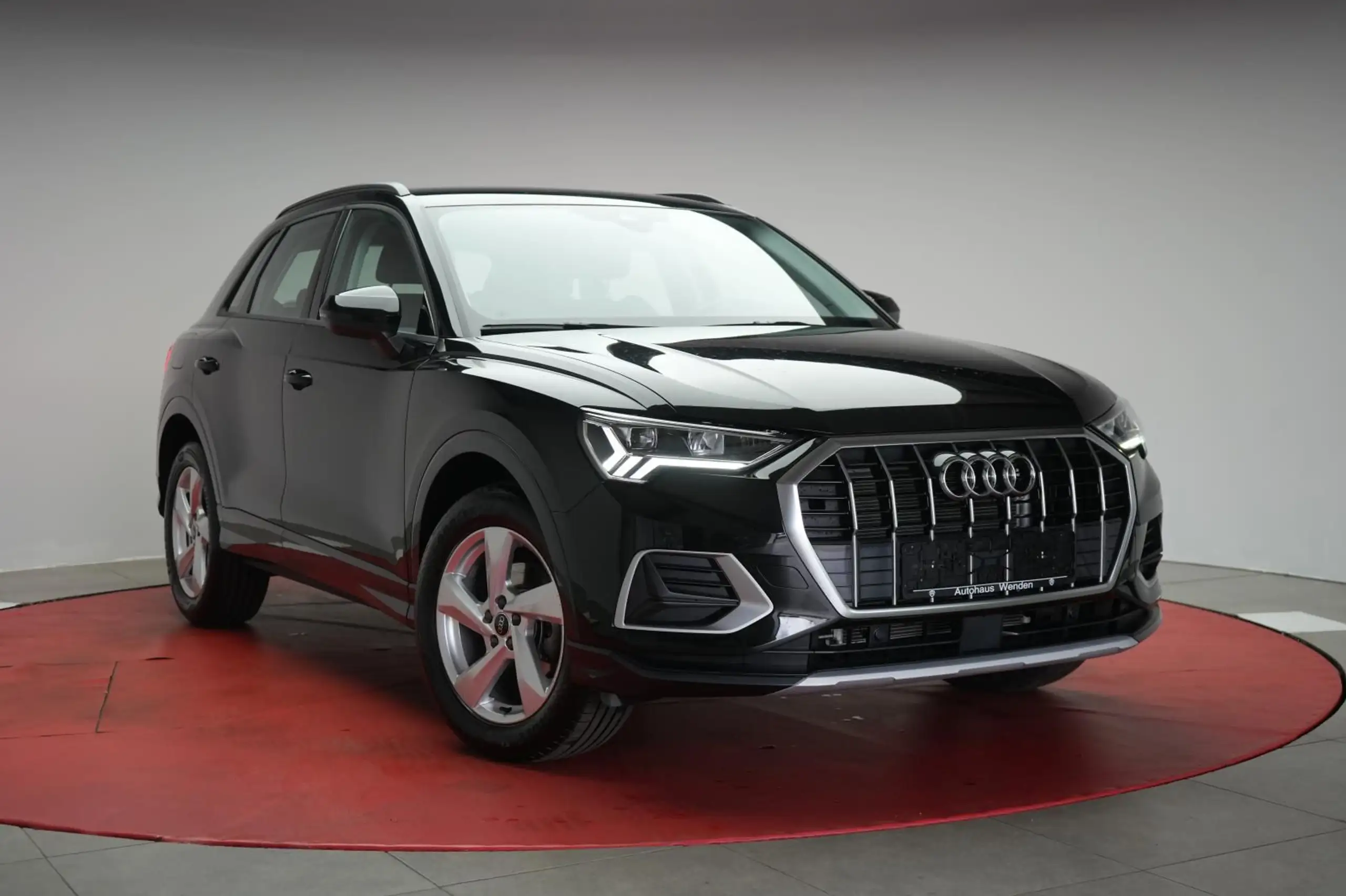 Audi - Q3