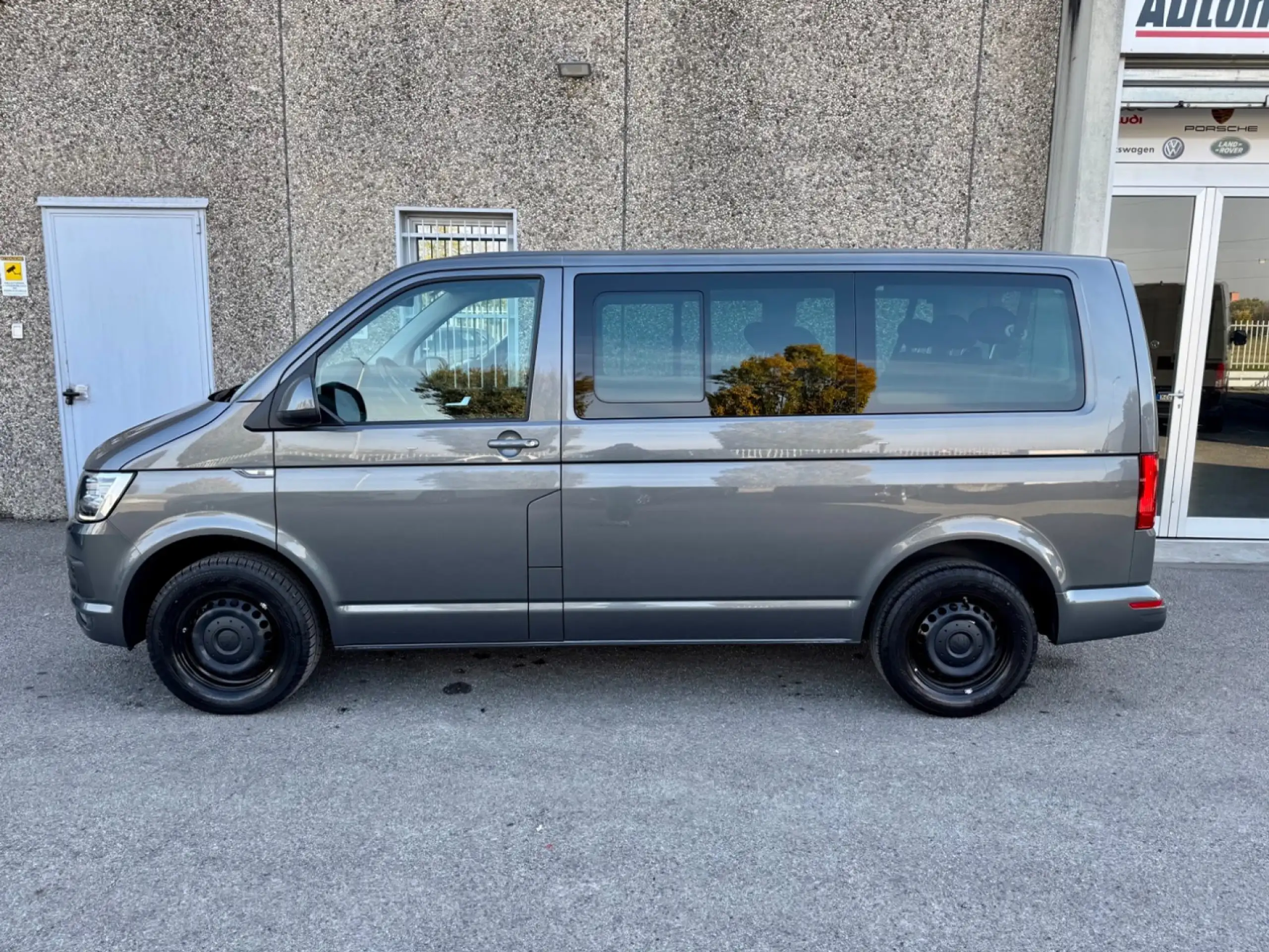 Volkswagen - T6 Caravelle