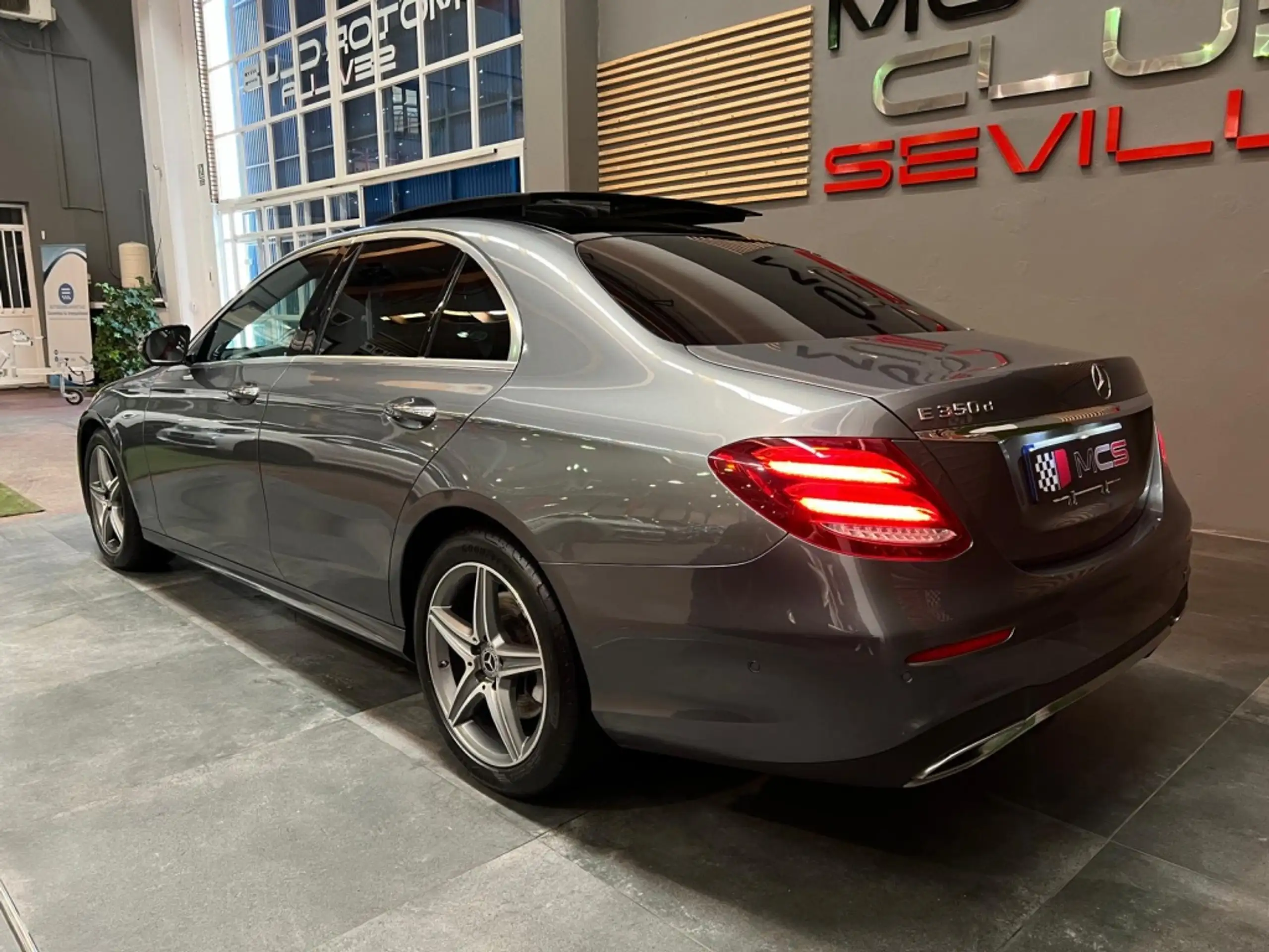 Mercedes-Benz - E 350