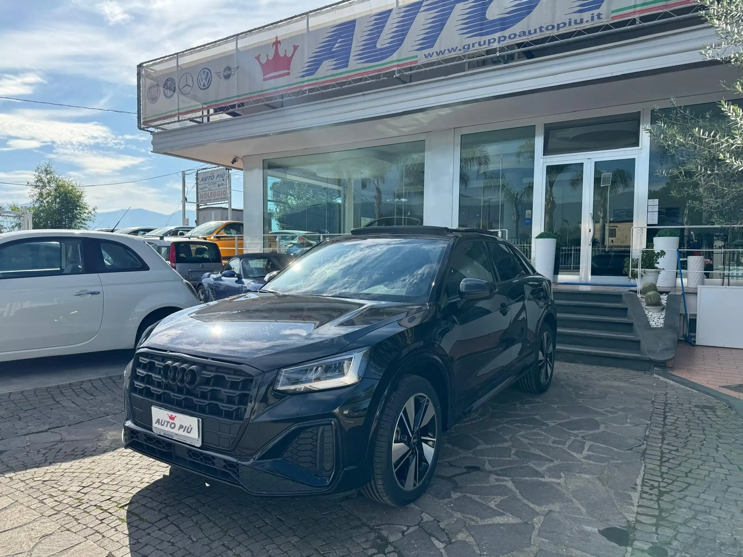 Audi - Q2