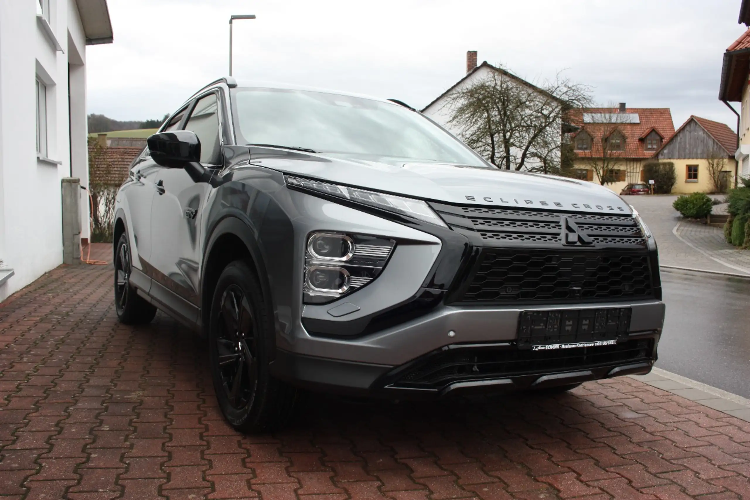 Mitsubishi - Eclipse Cross