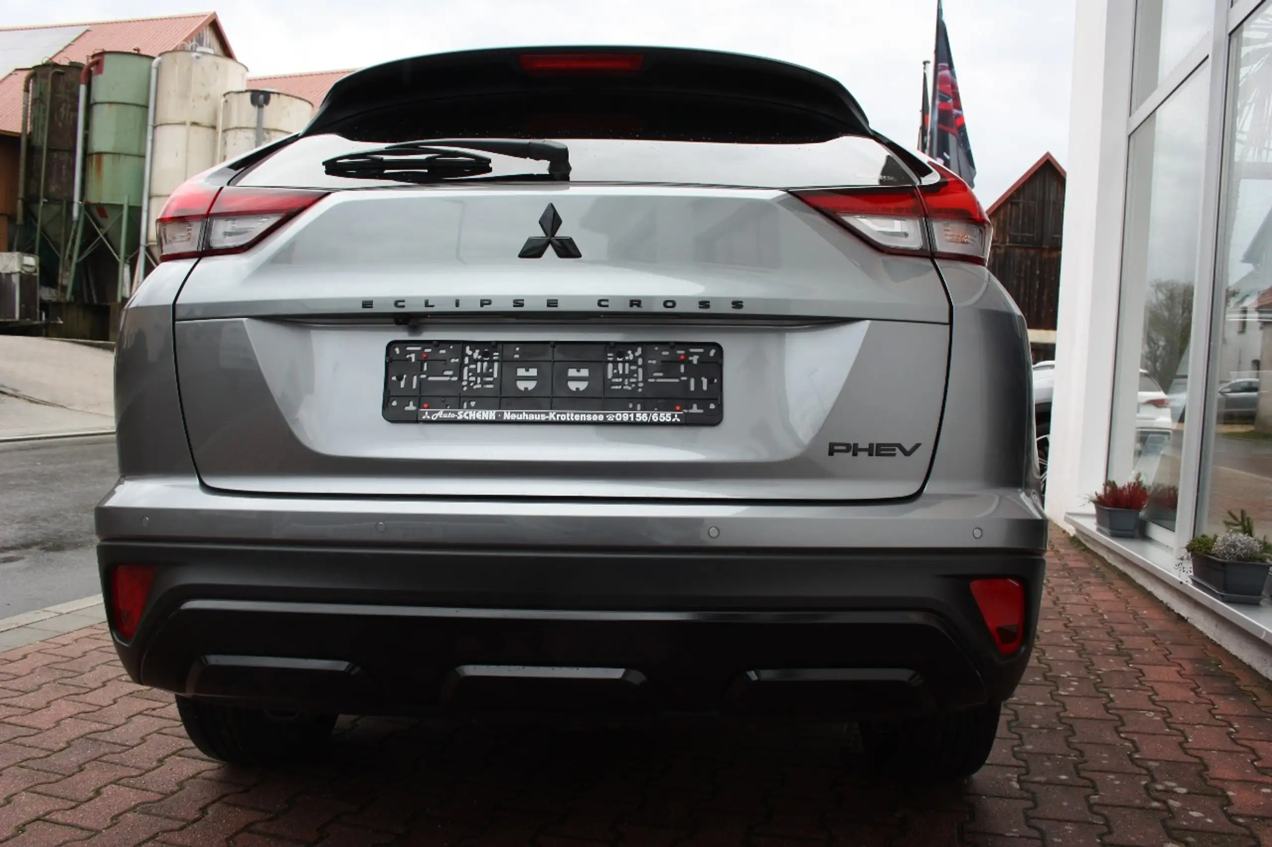 Mitsubishi - Eclipse Cross