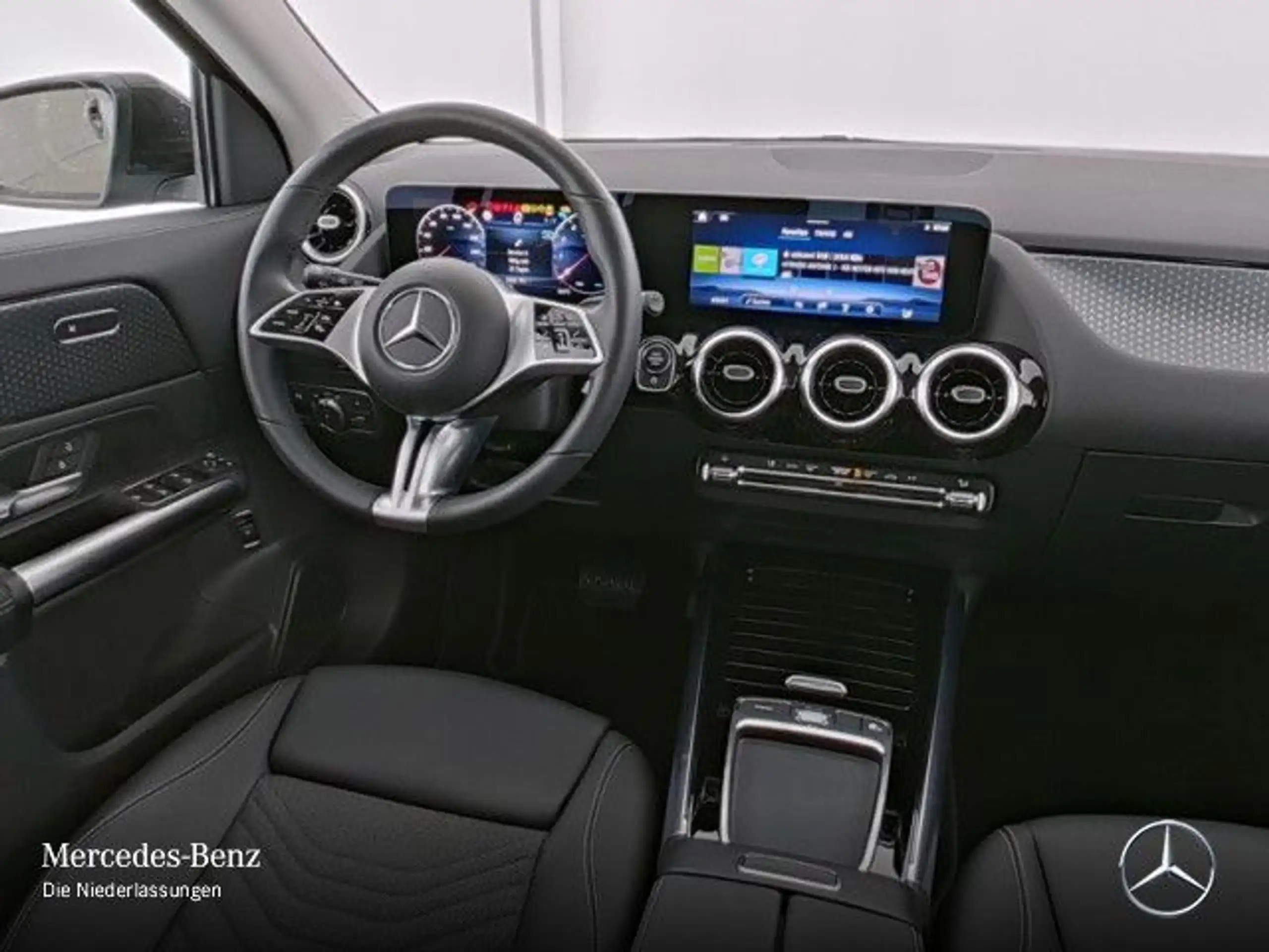 Mercedes-Benz - GLA 180