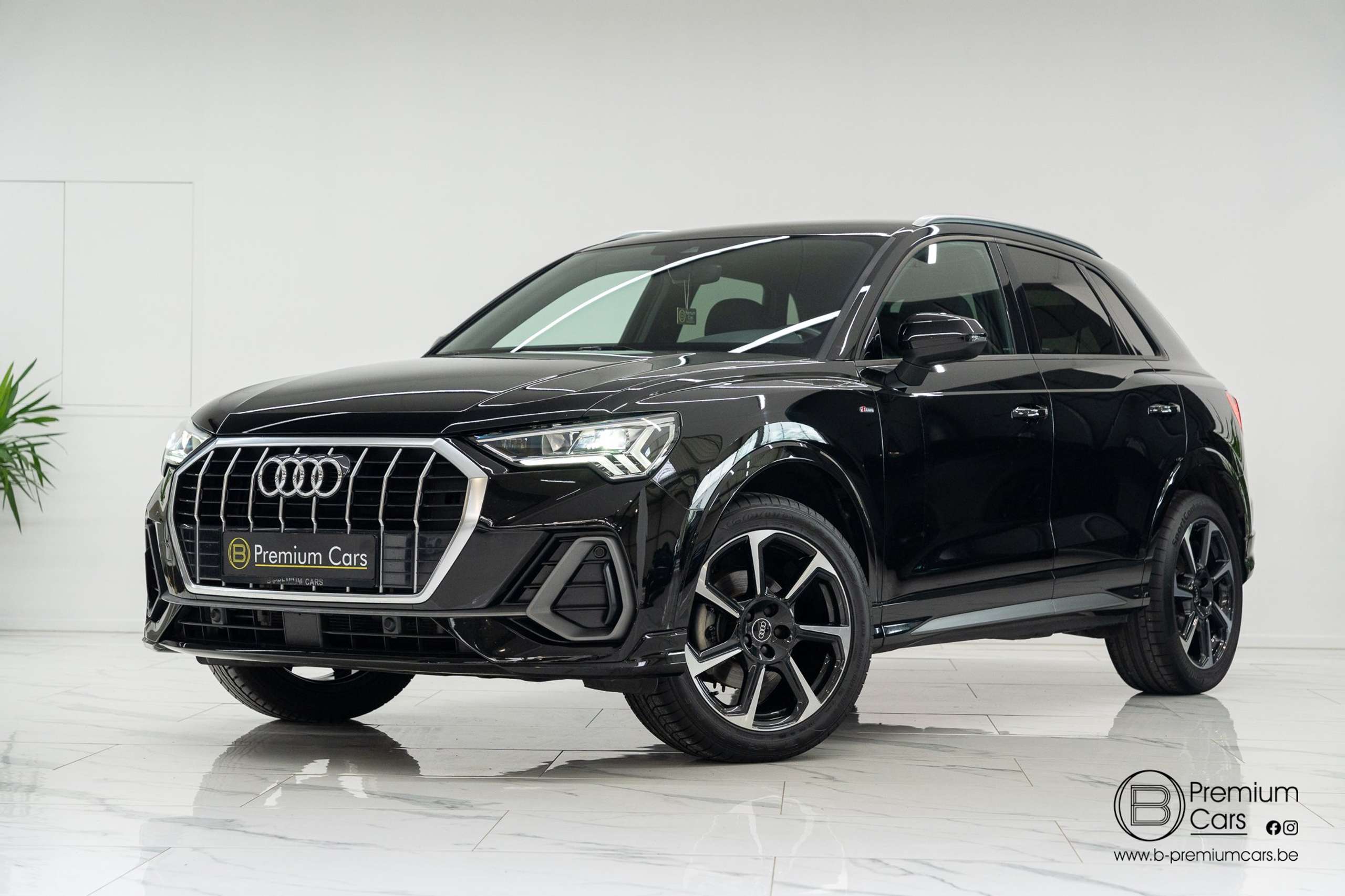 Audi - Q3