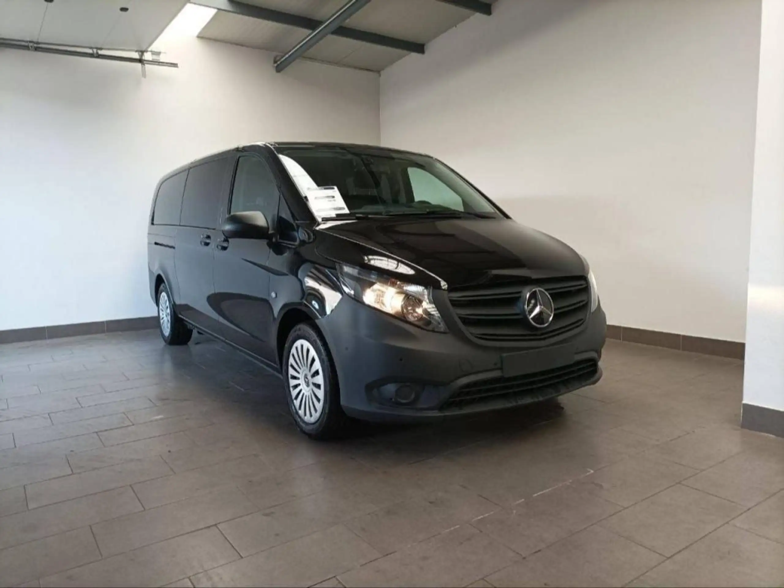 Mercedes-Benz - Vito