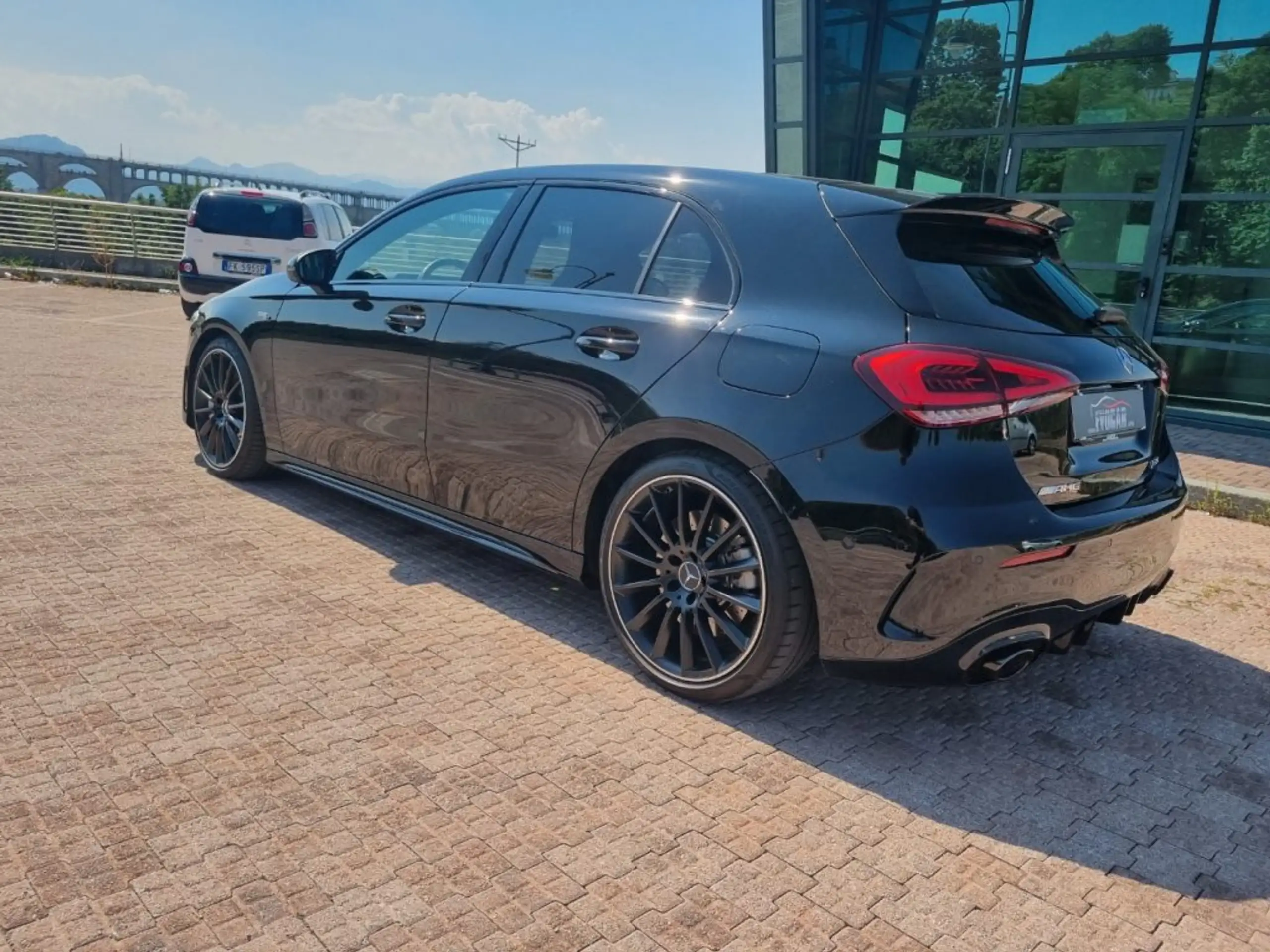 Mercedes-Benz - A 35 AMG