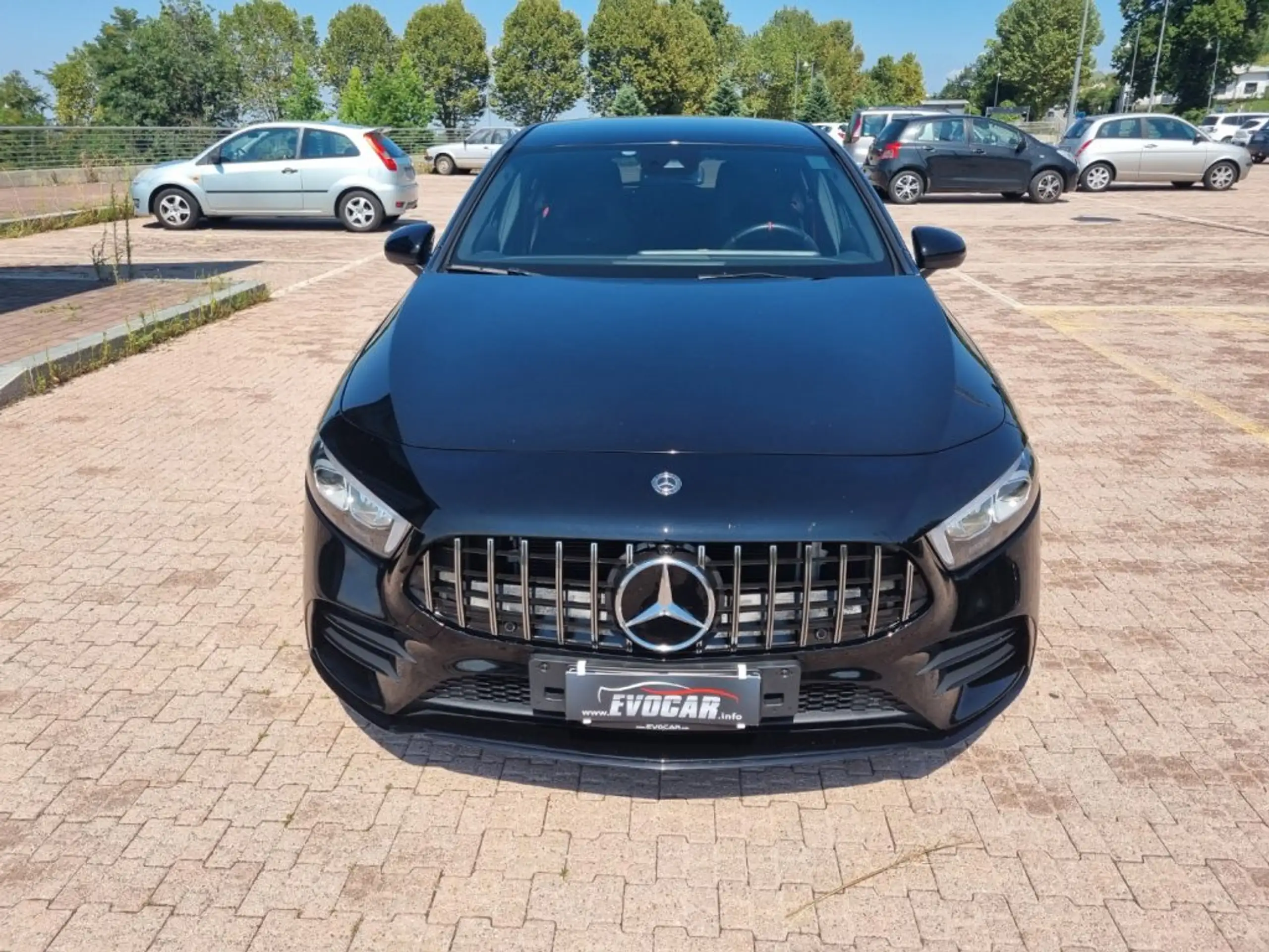 Mercedes-Benz - A 35 AMG