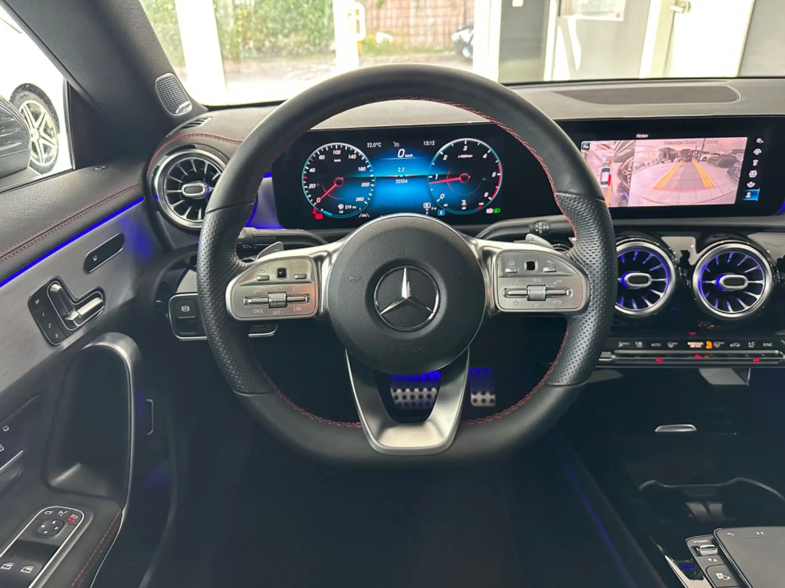 Mercedes-Benz - CLA 220