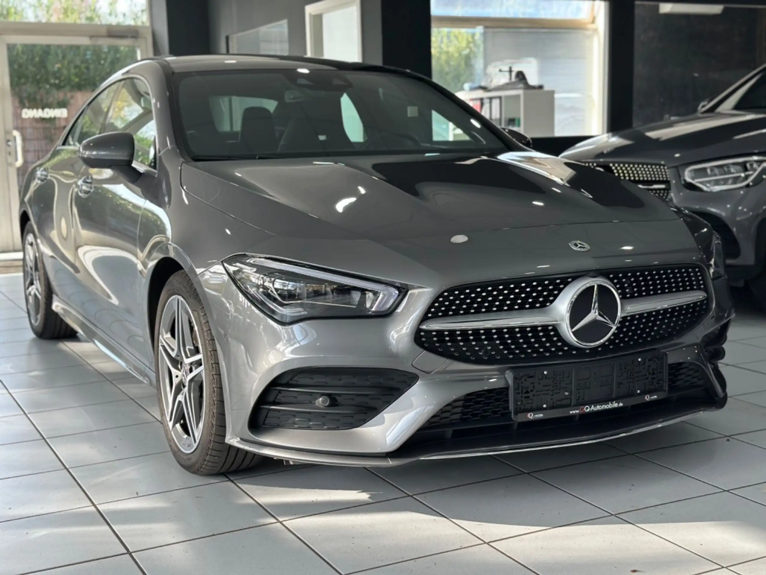 Mercedes-Benz - CLA 220