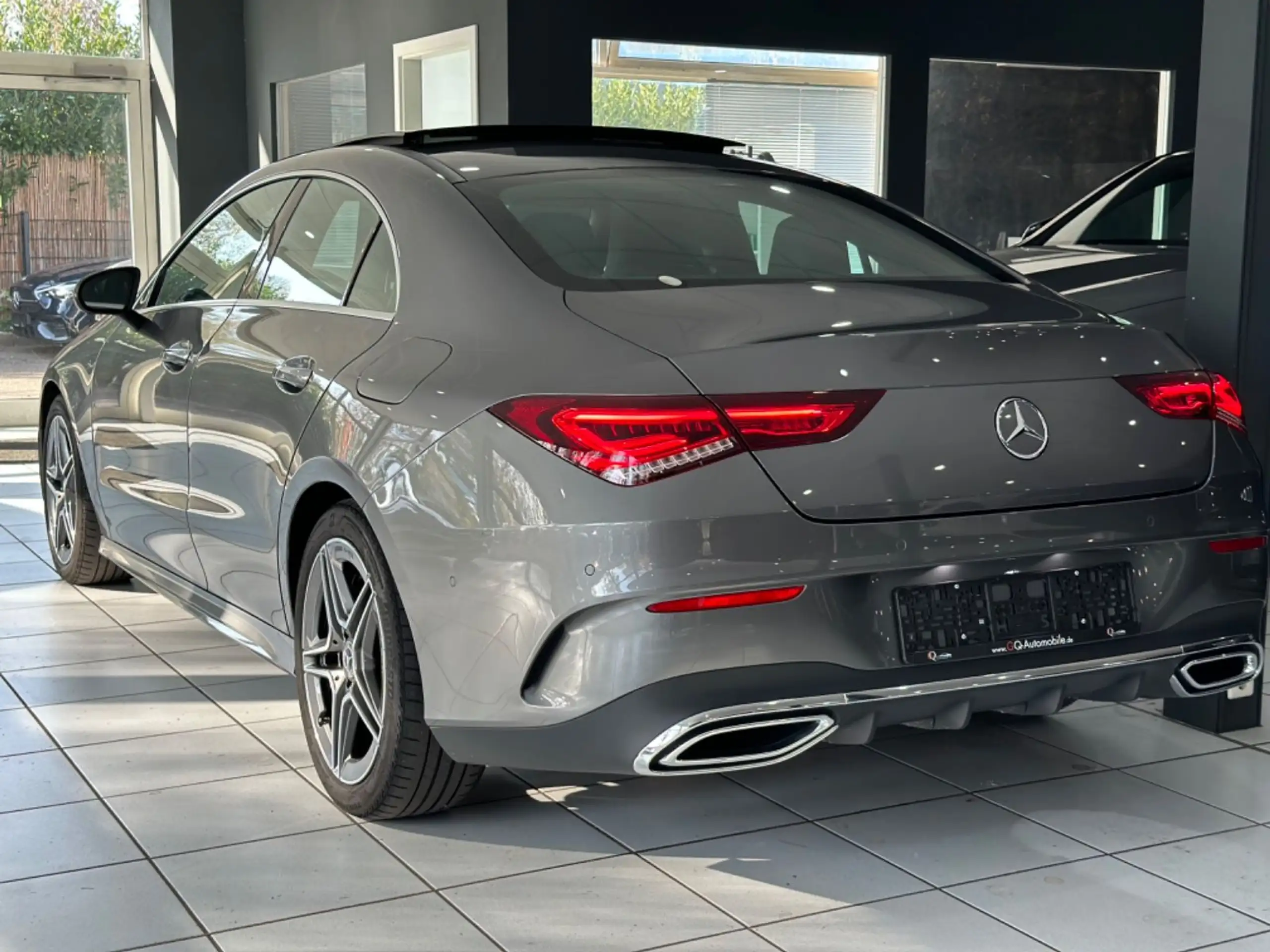 Mercedes-Benz - CLA 220