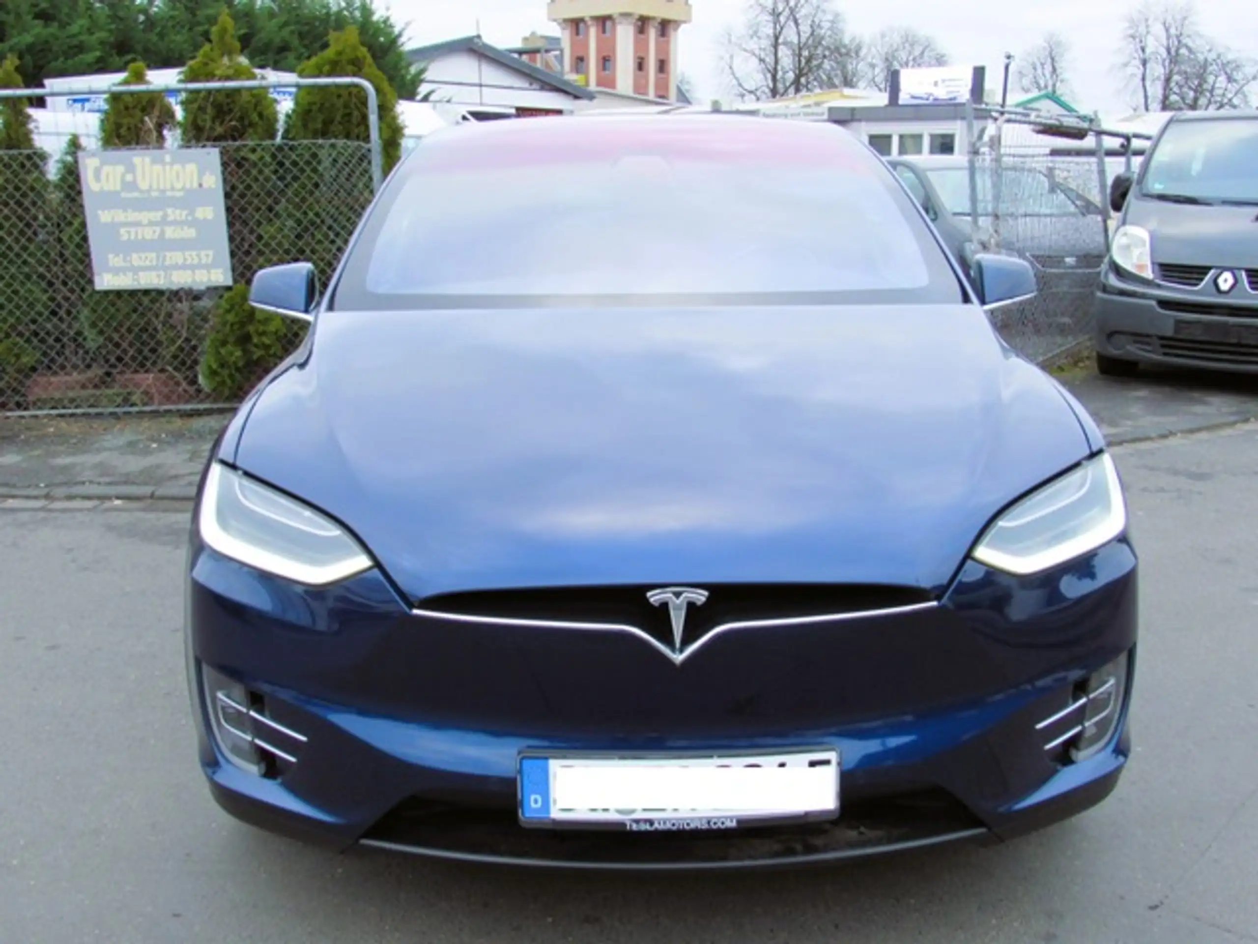 Tesla - Model X