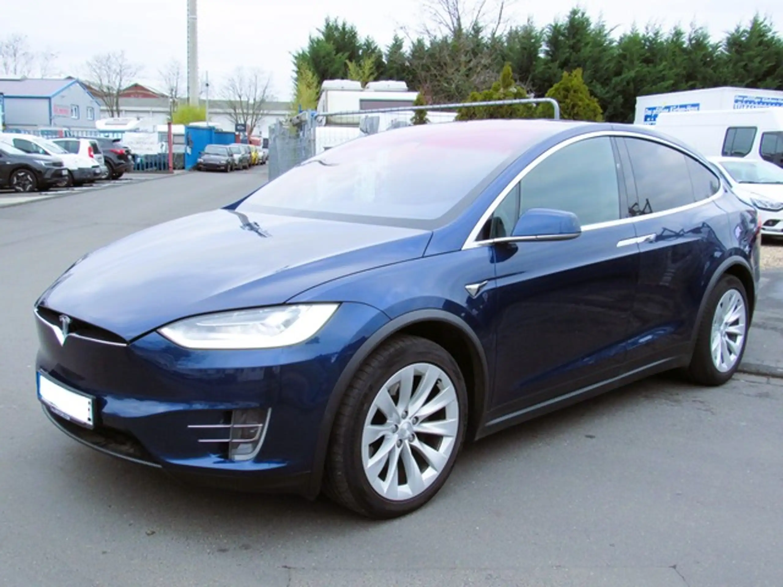 Tesla - Model X