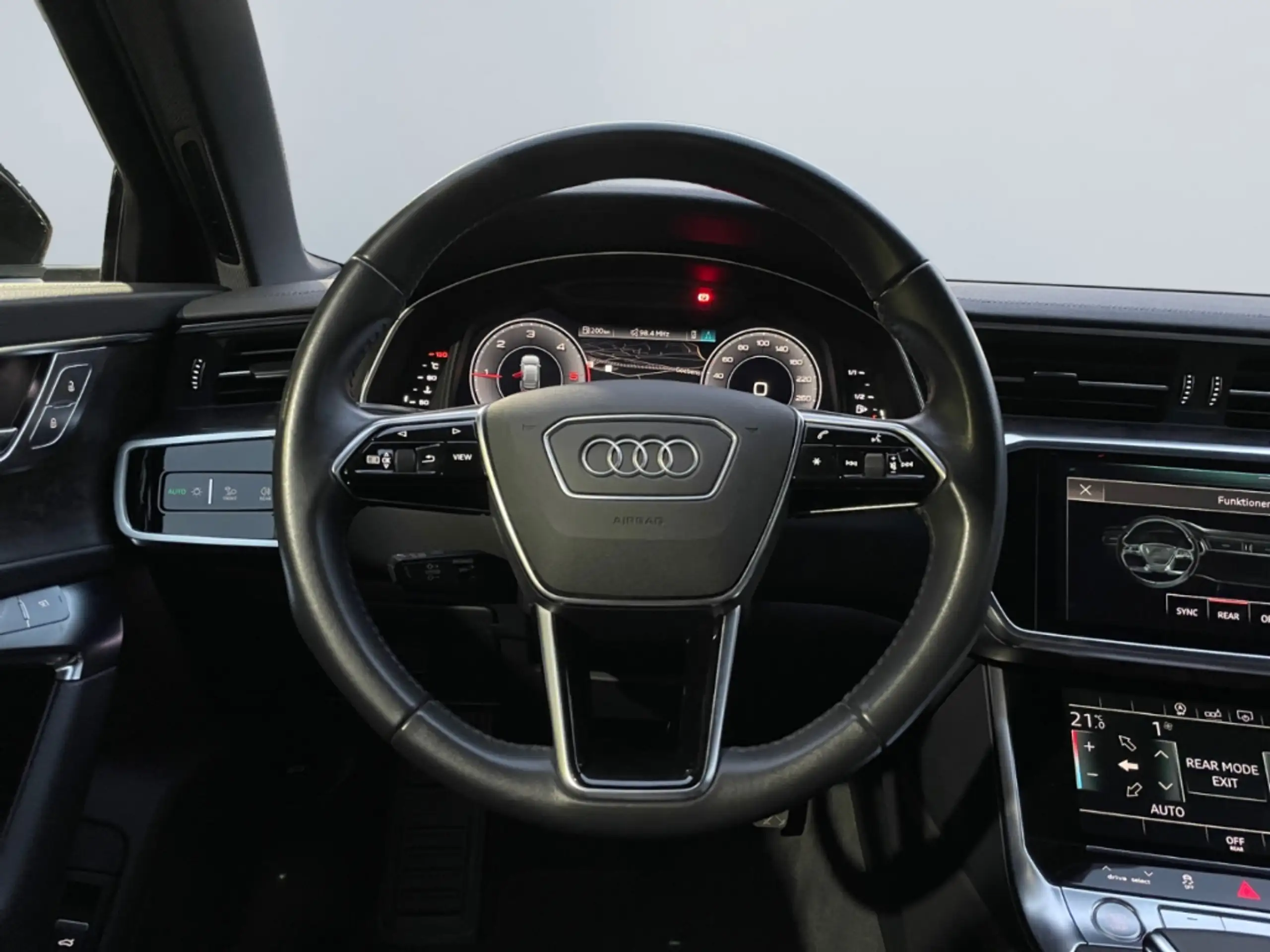 Audi - A6