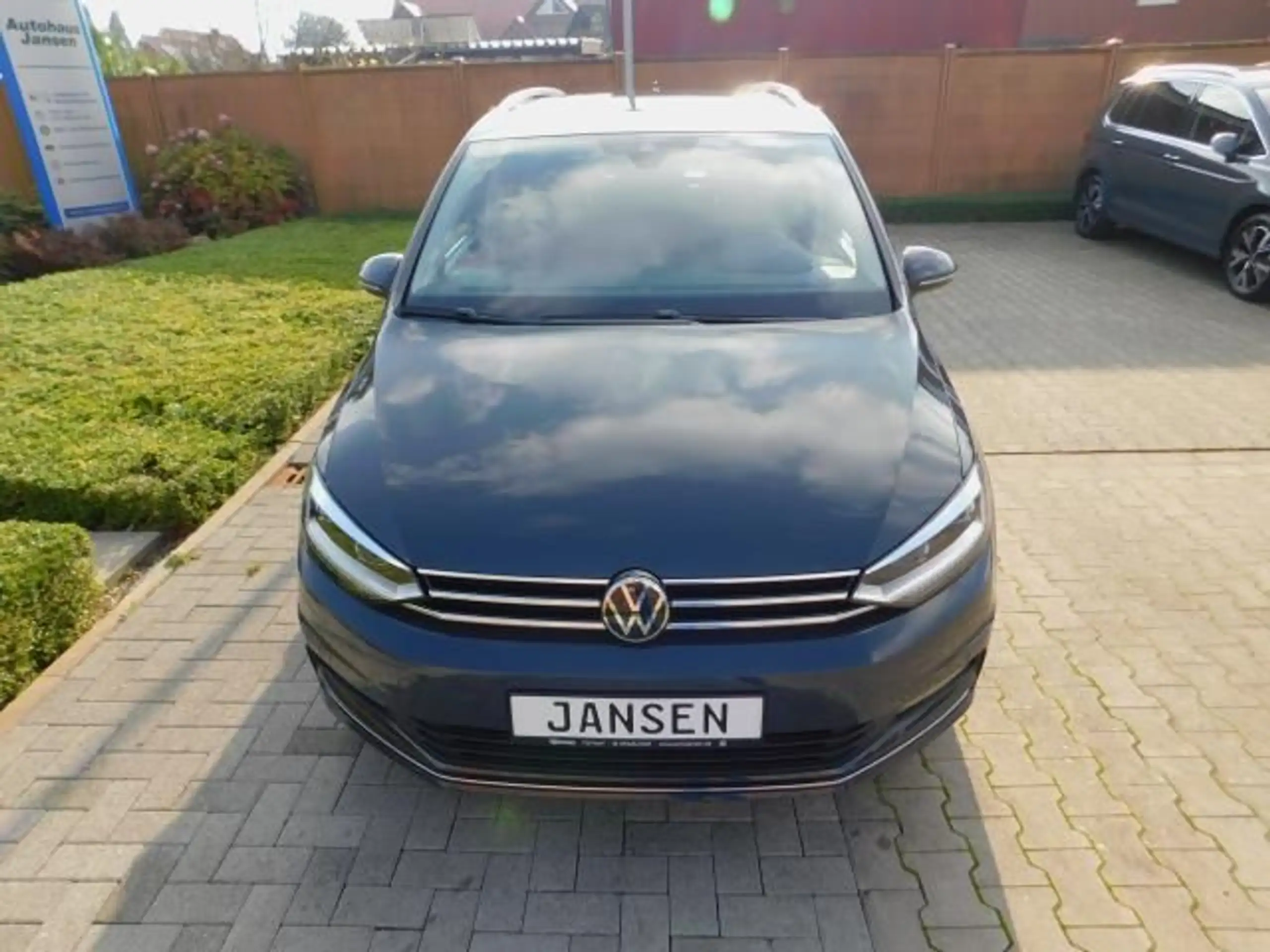 Volkswagen - Touran