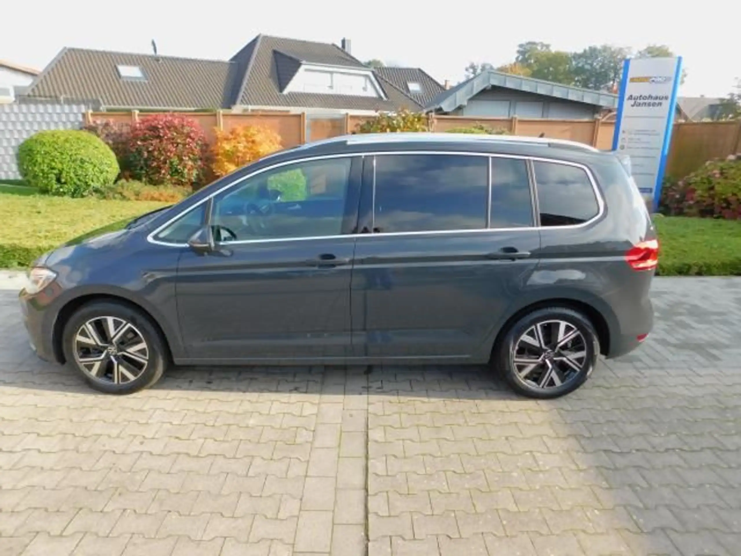 Volkswagen - Touran