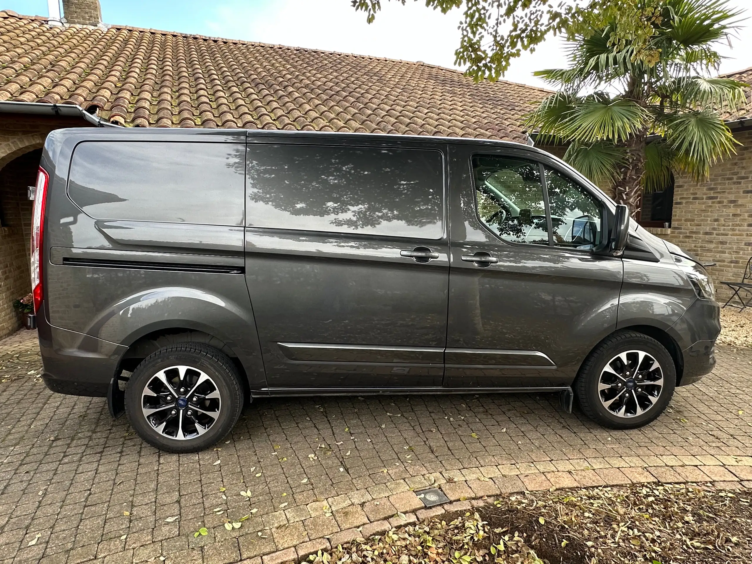 Ford - Transit Custom