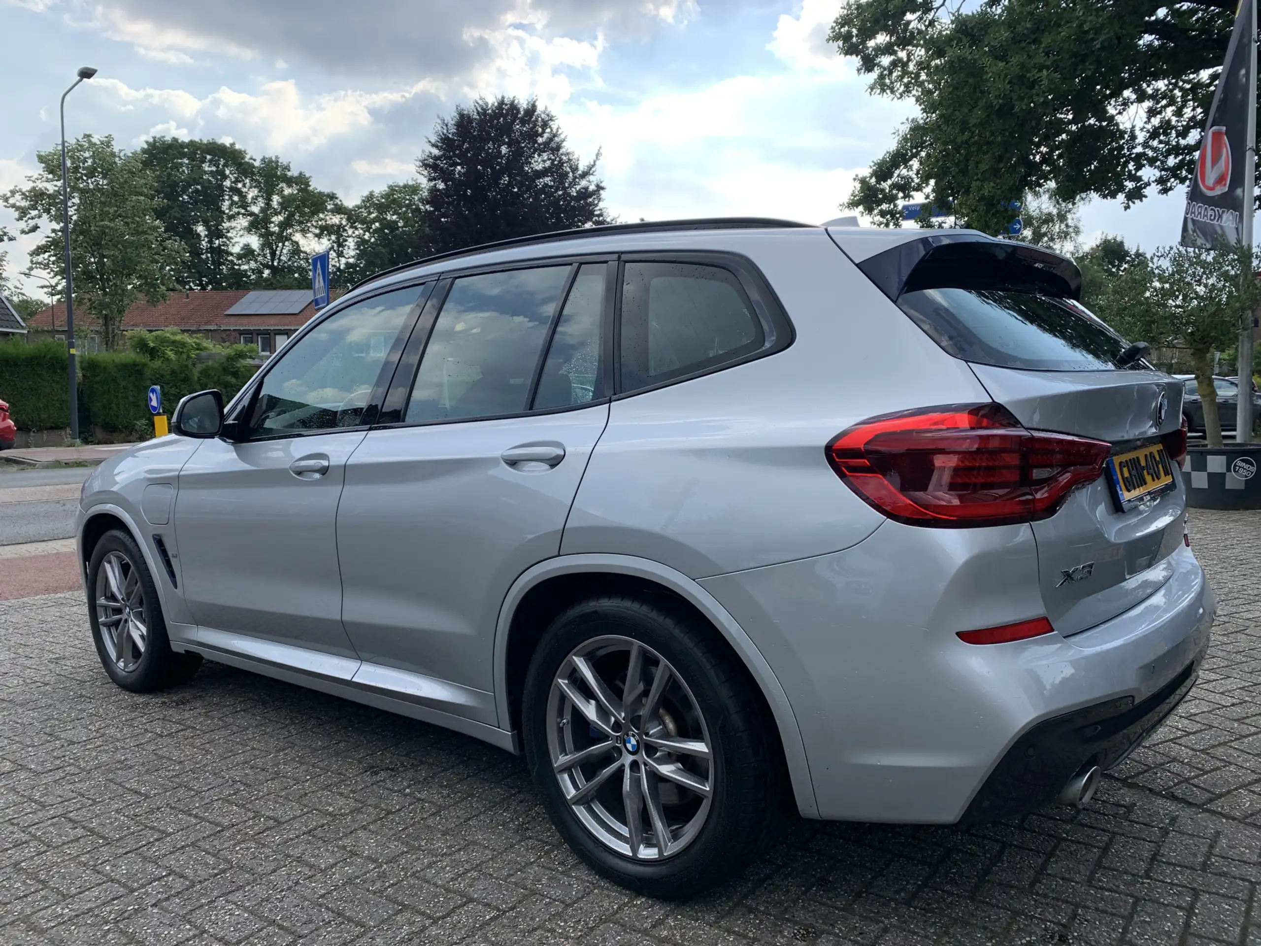 BMW - X3