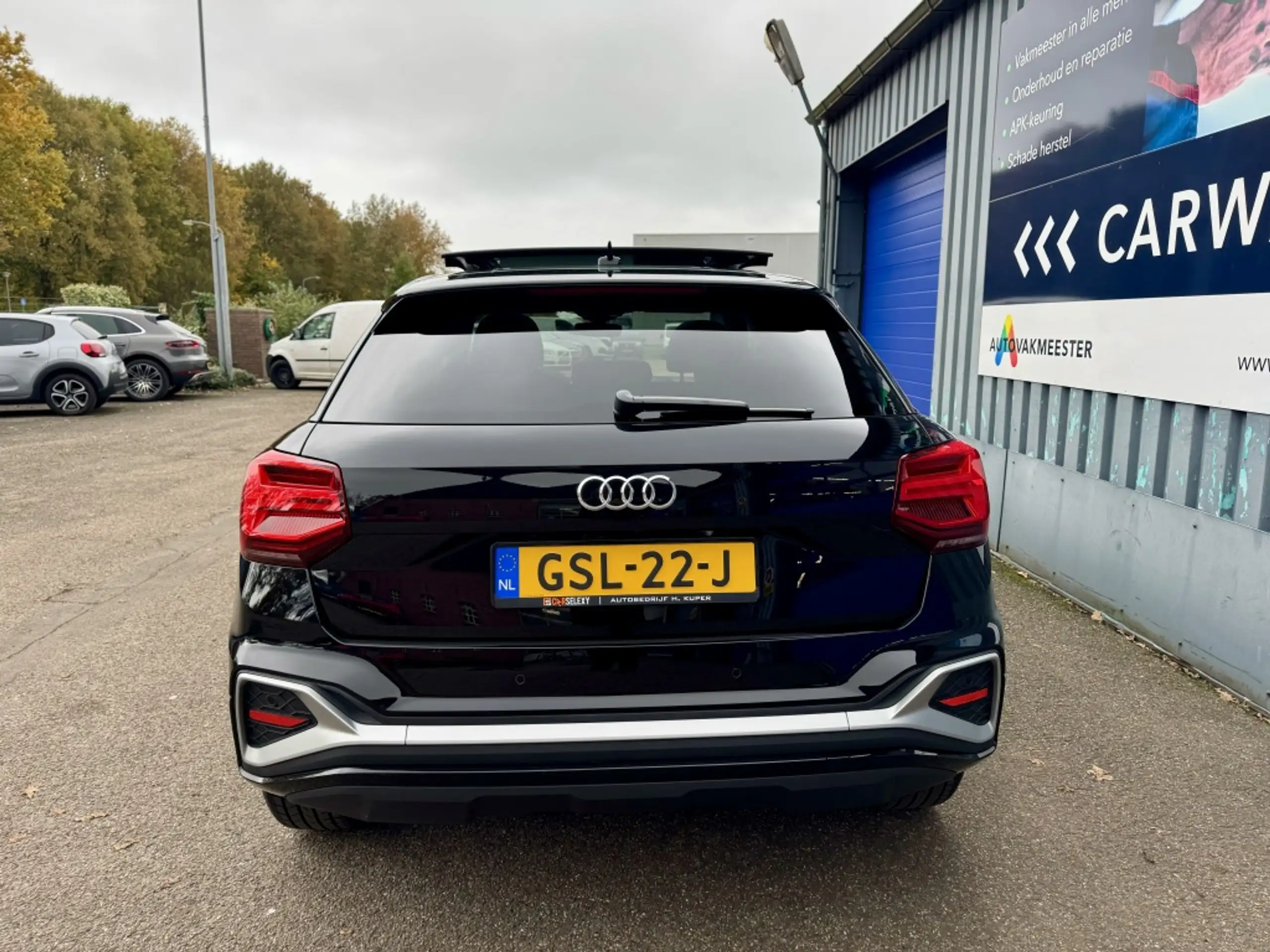 Audi - Q2