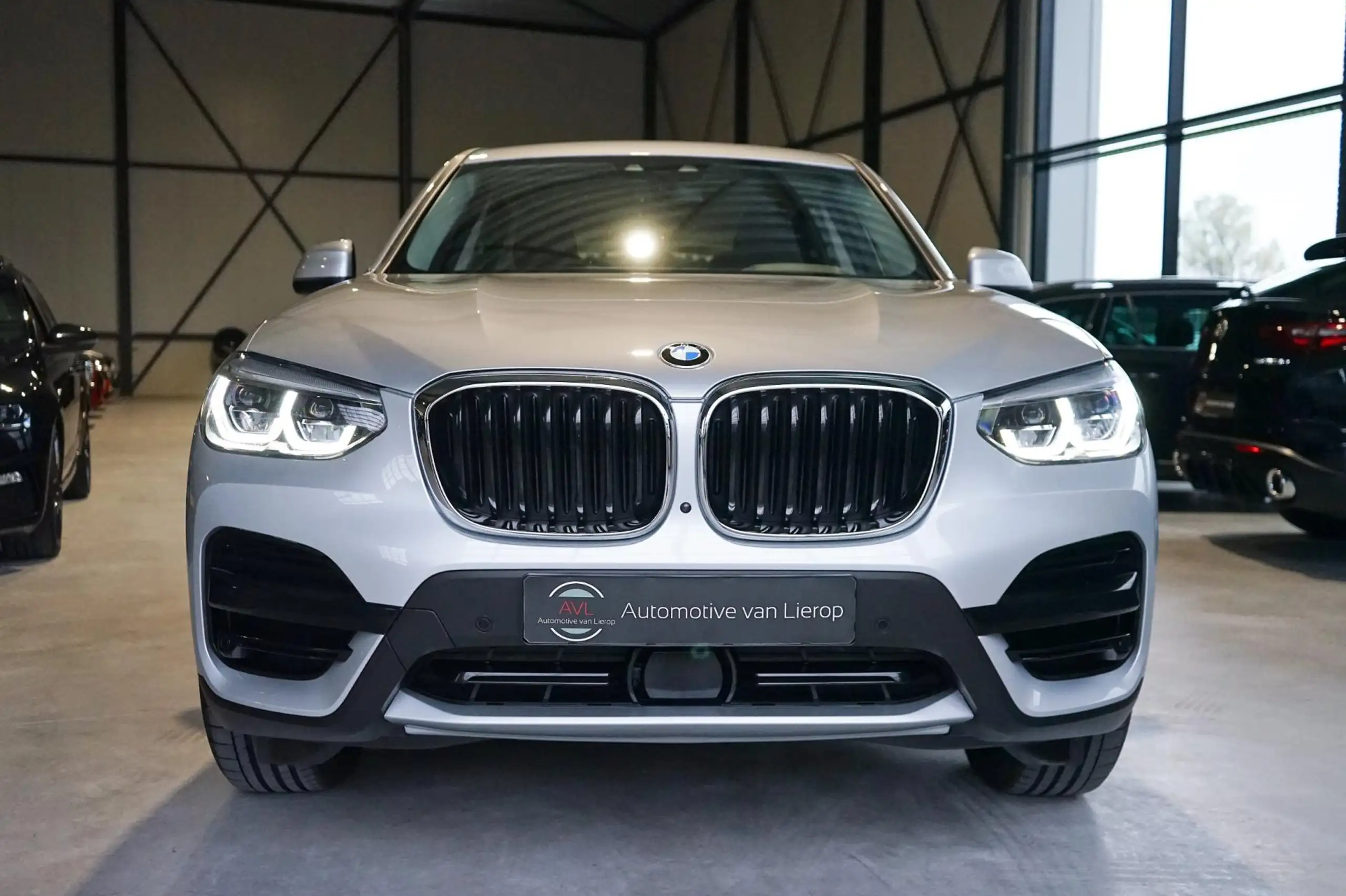 BMW - X3