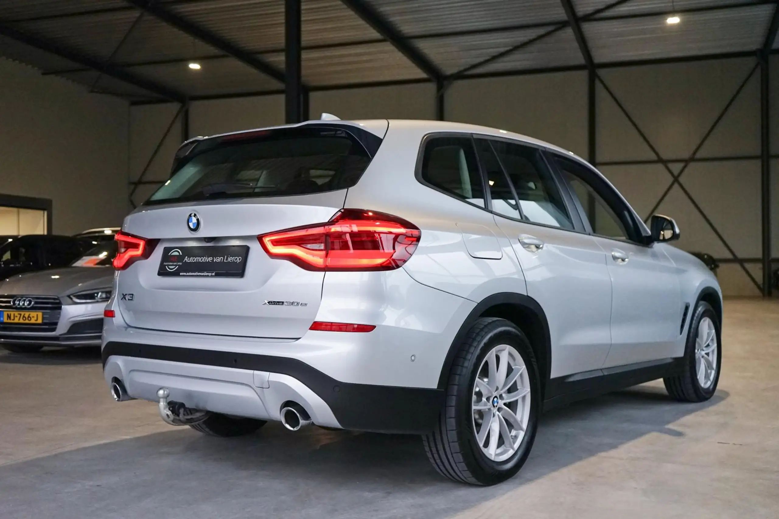 BMW - X3