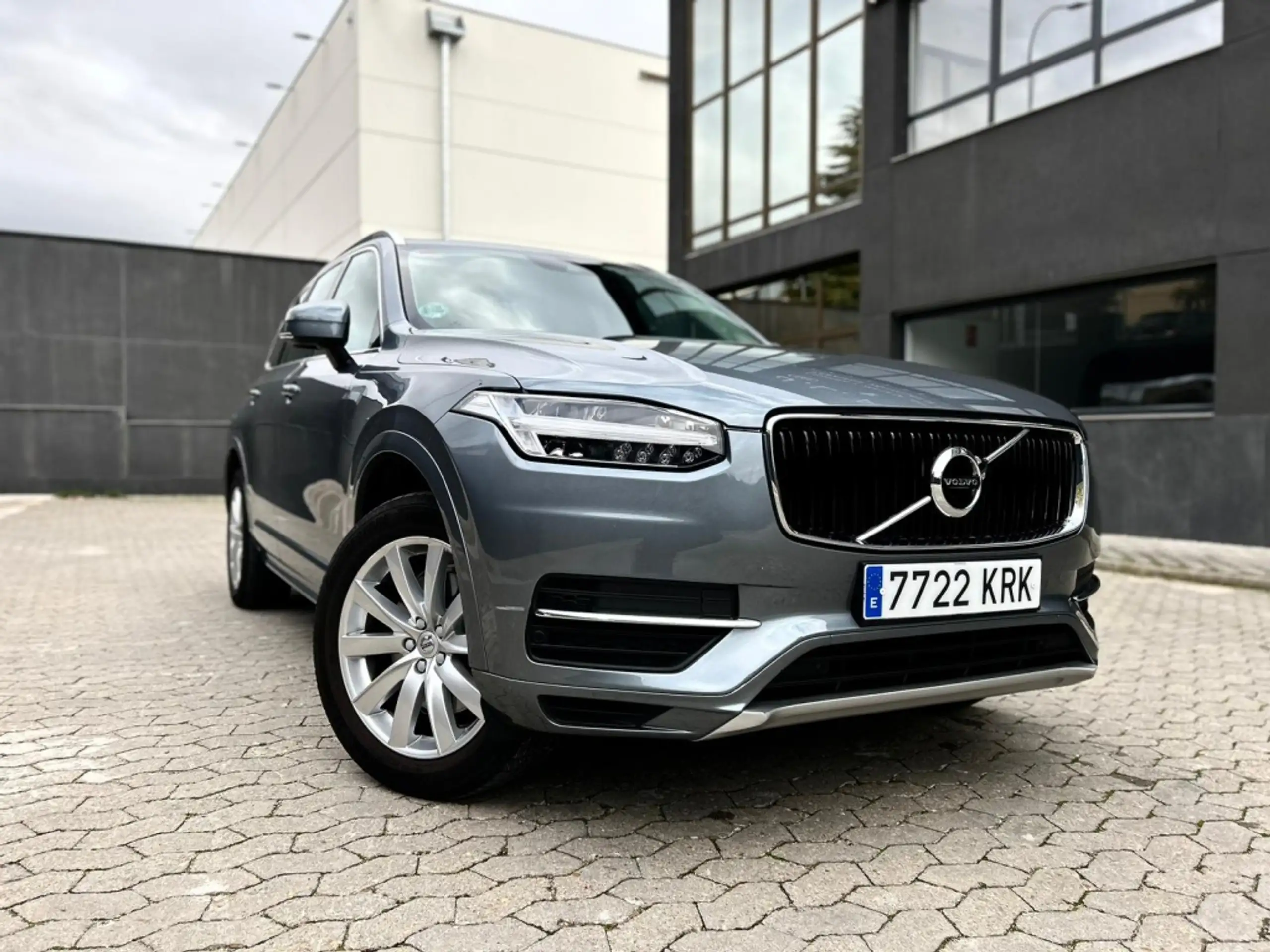 Volvo - XC90