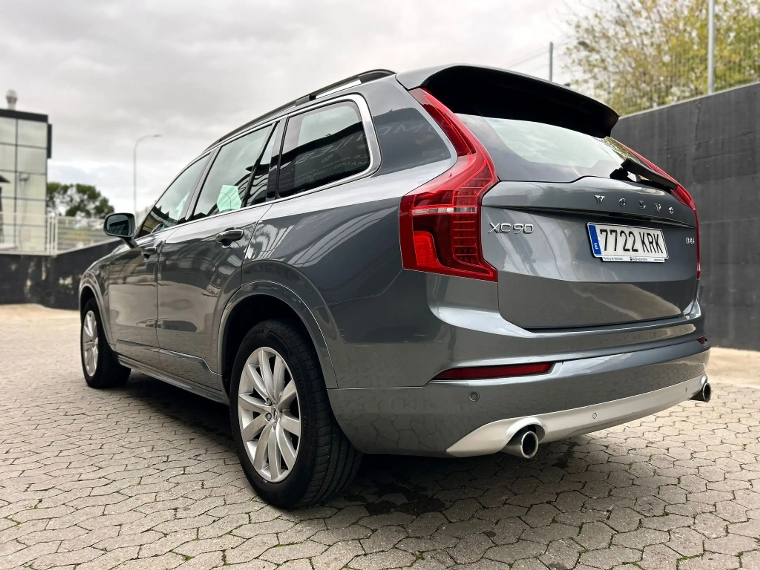 Volvo - XC90