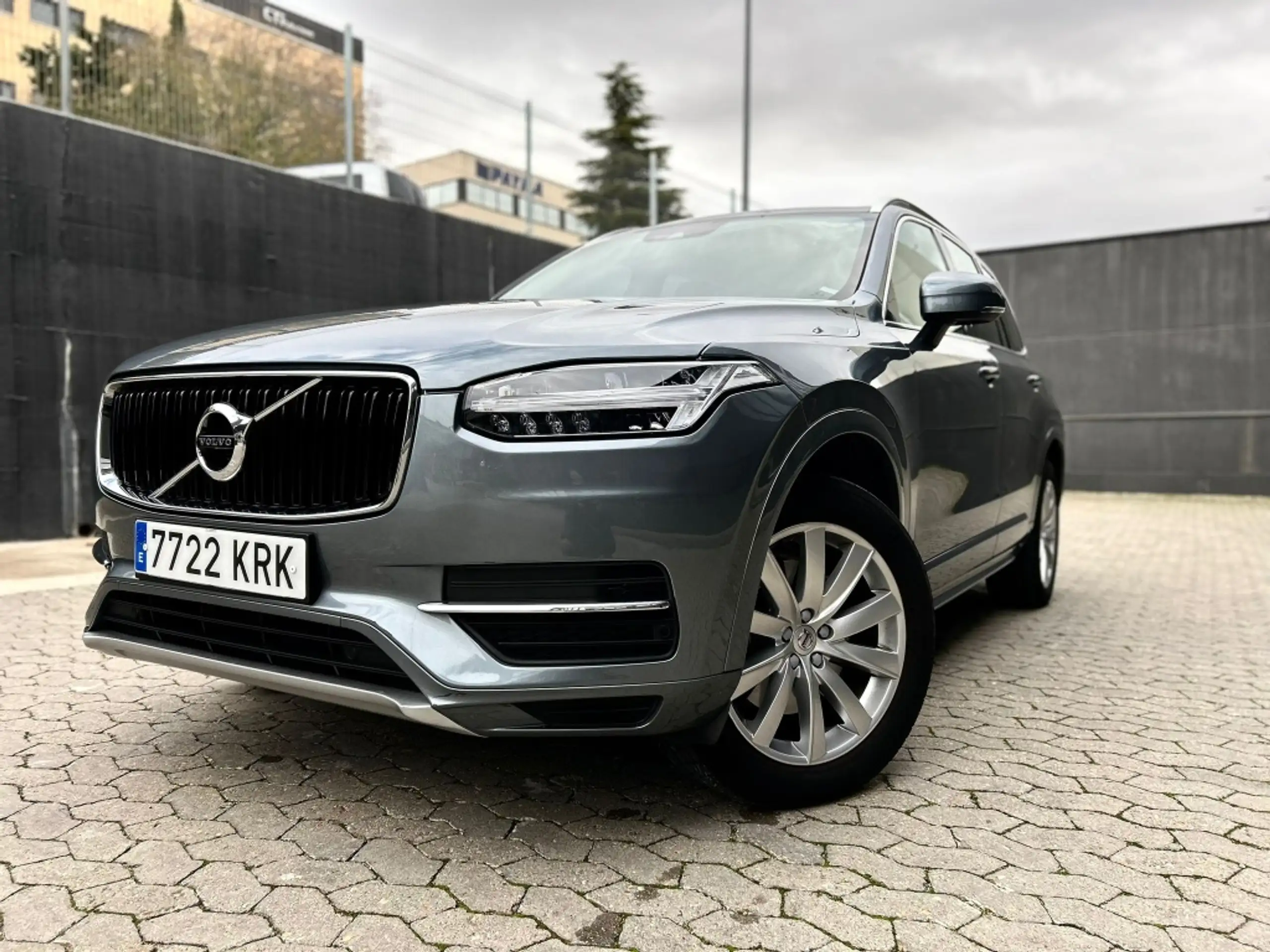 Volvo - XC90