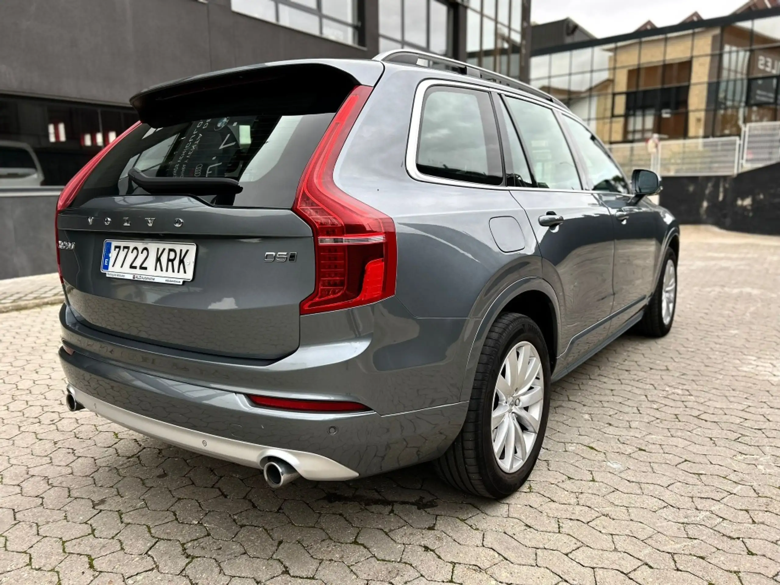 Volvo - XC90