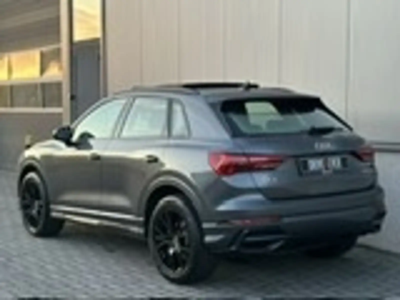 Audi - Q3