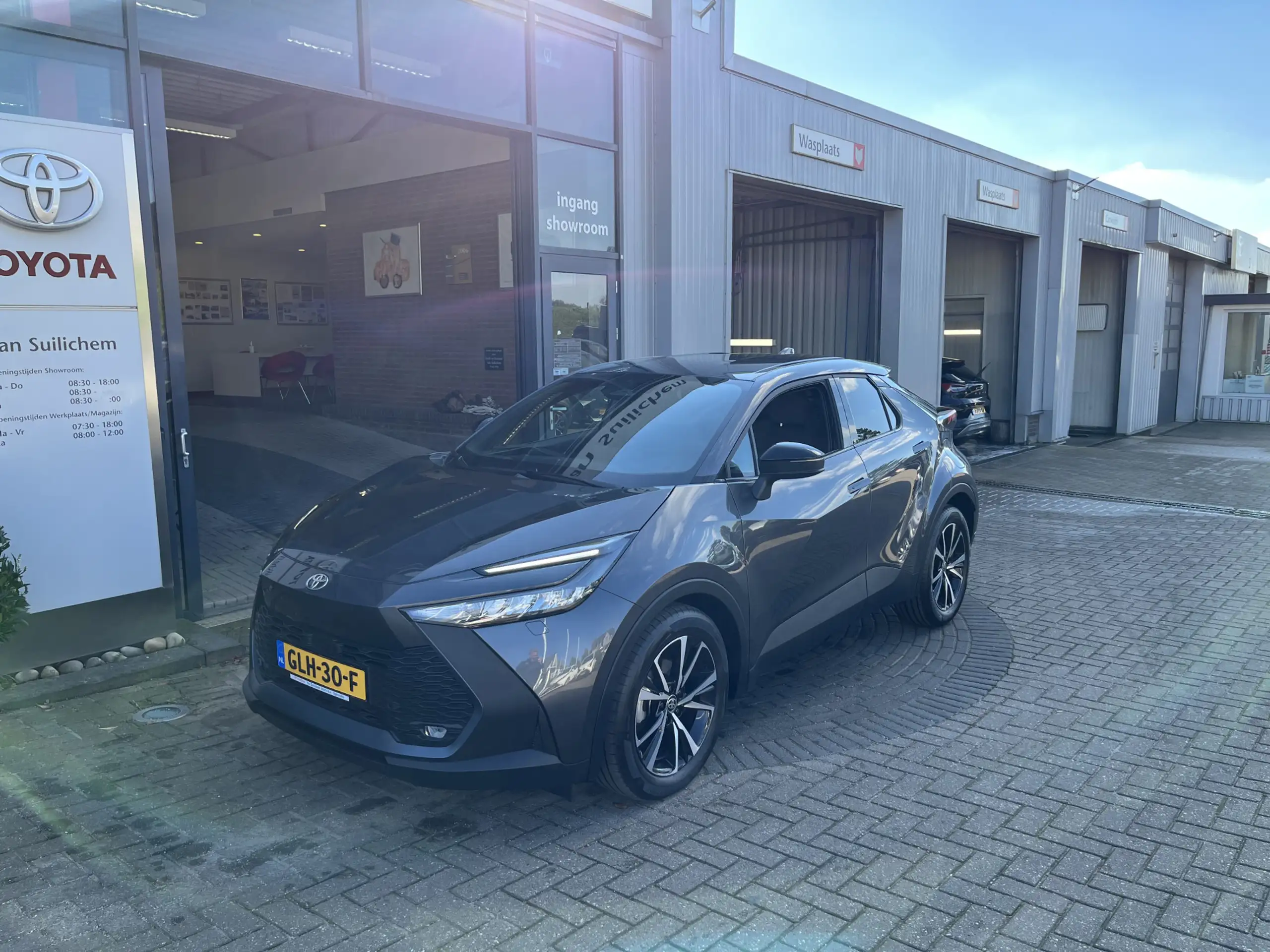 Toyota - C-HR