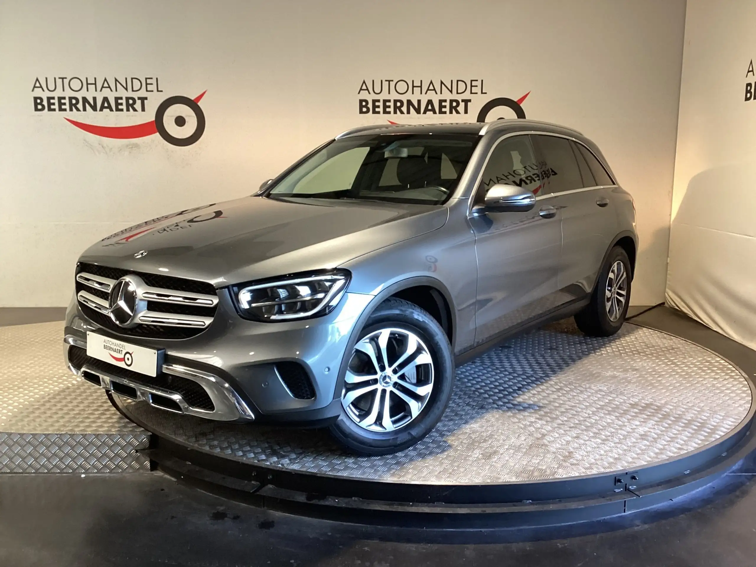 Mercedes-Benz - GLC 200