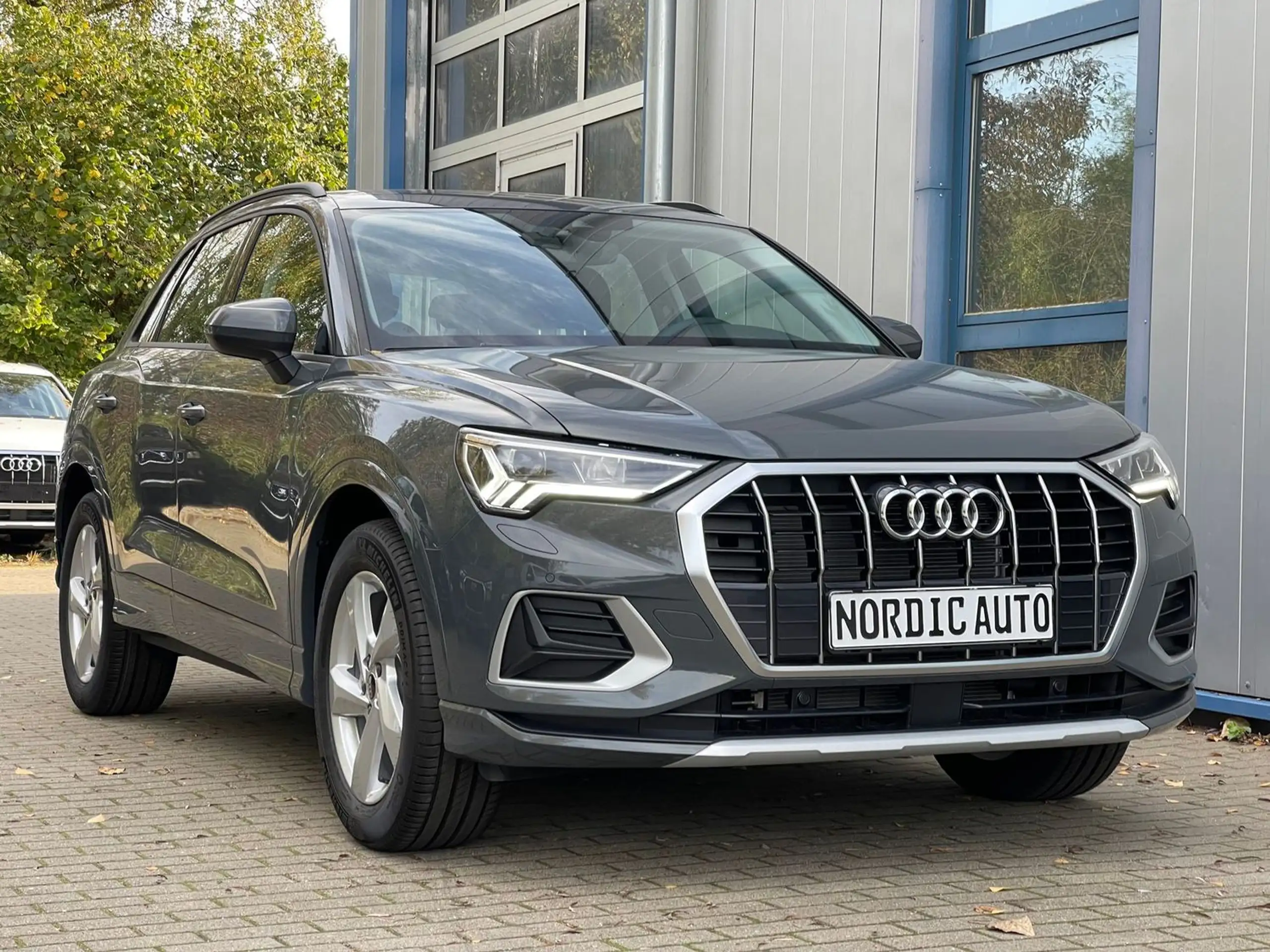 Audi - Q3