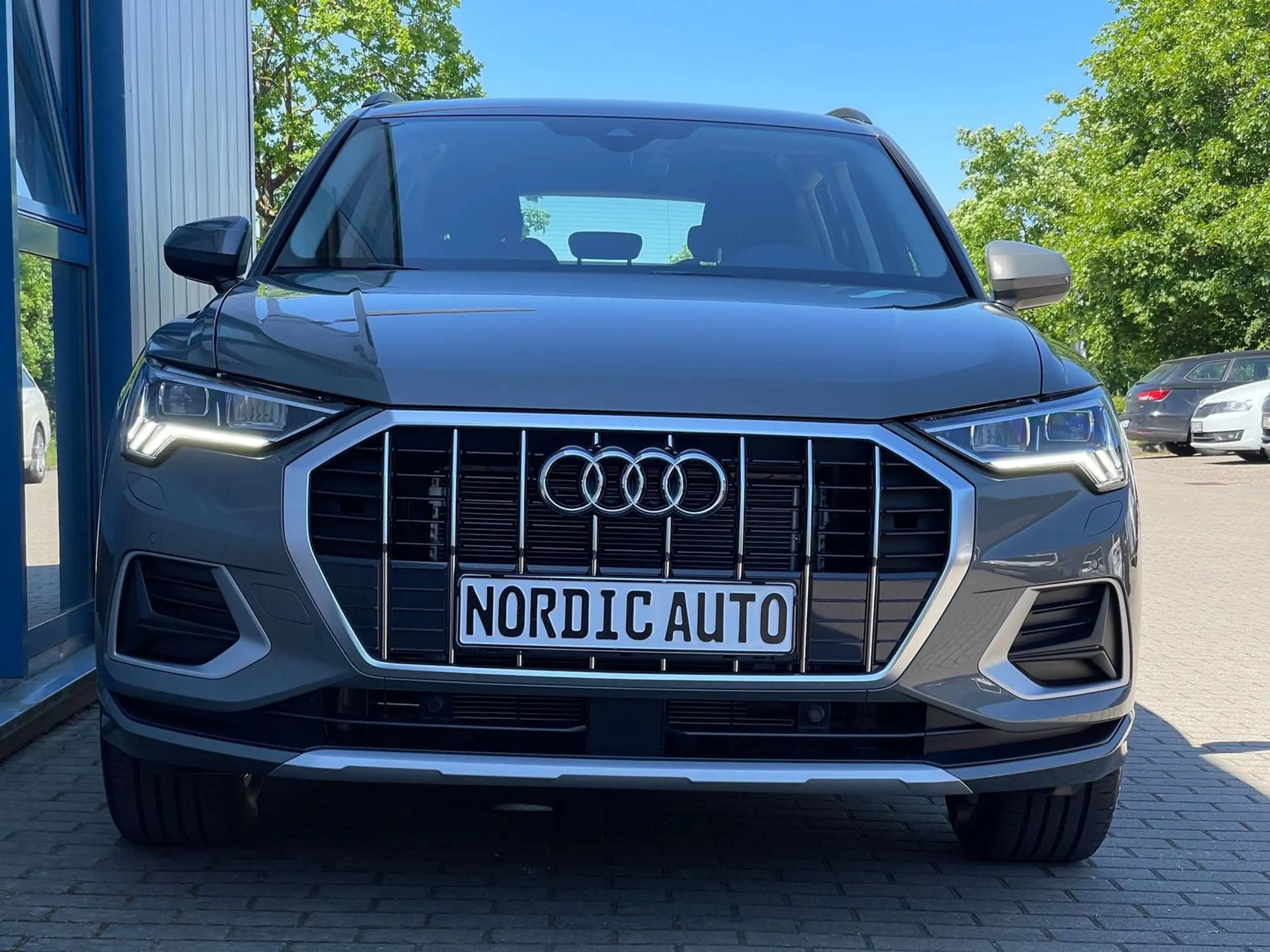 Audi - Q3