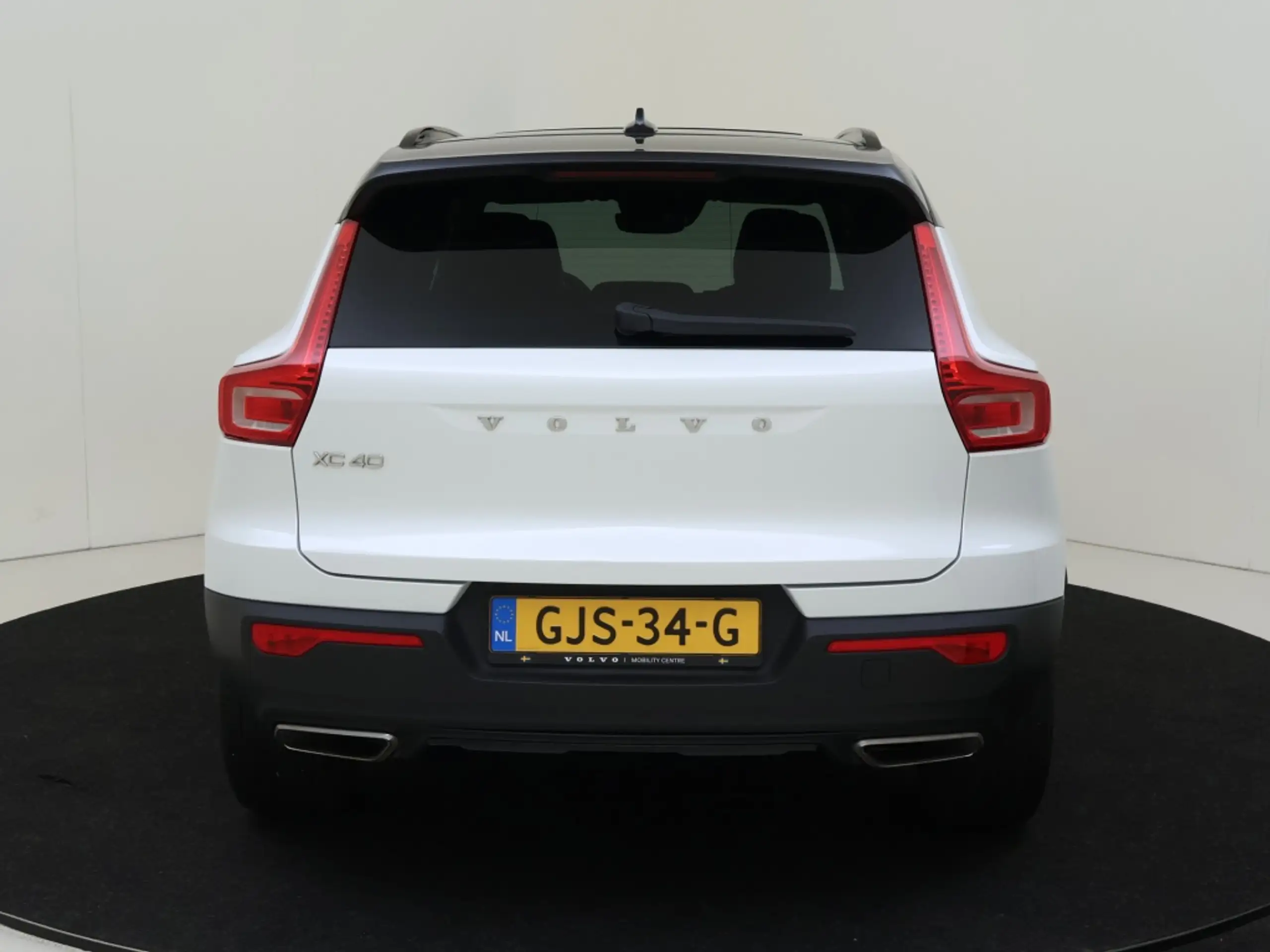 Volvo - XC40