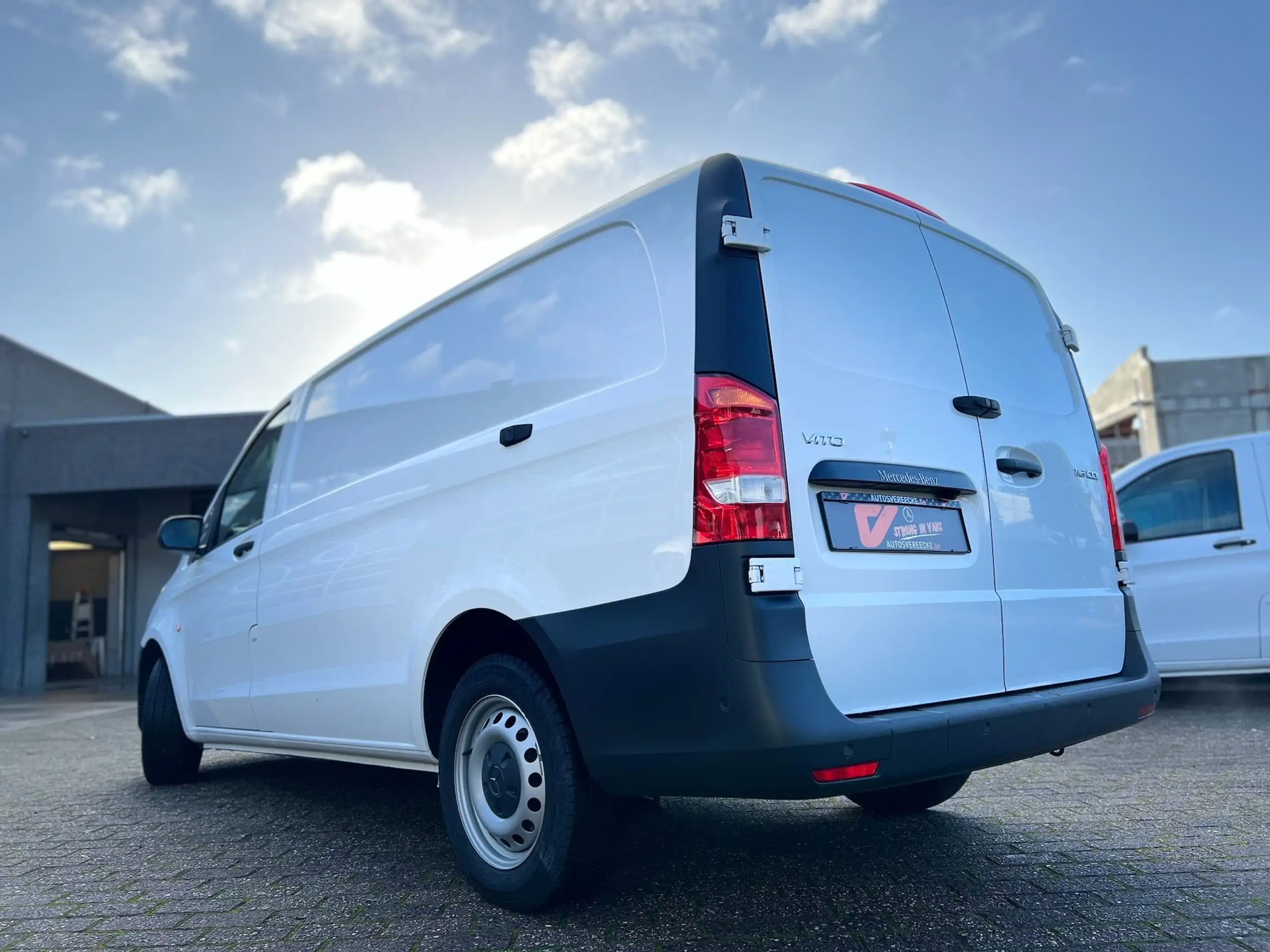 Mercedes-Benz - Vito