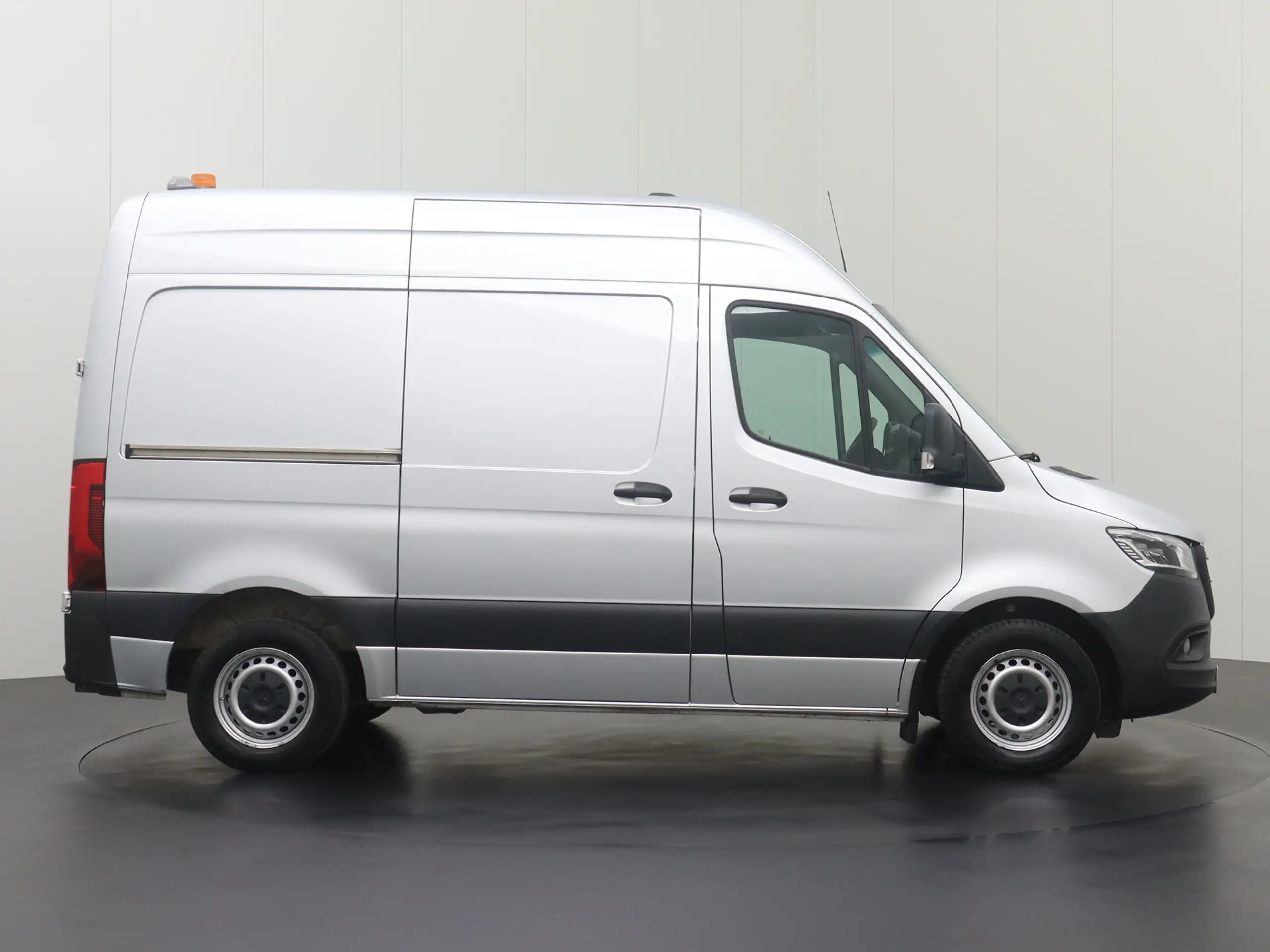 Mercedes-Benz - Sprinter