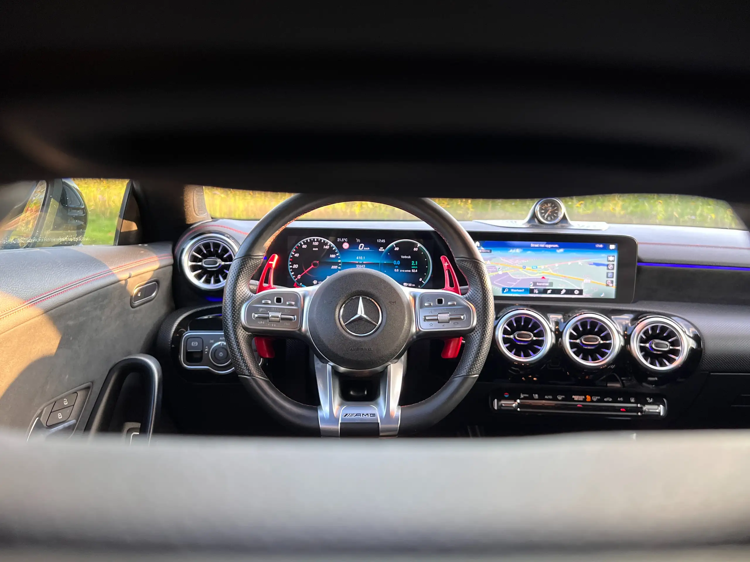 Mercedes-Benz - CLA 250