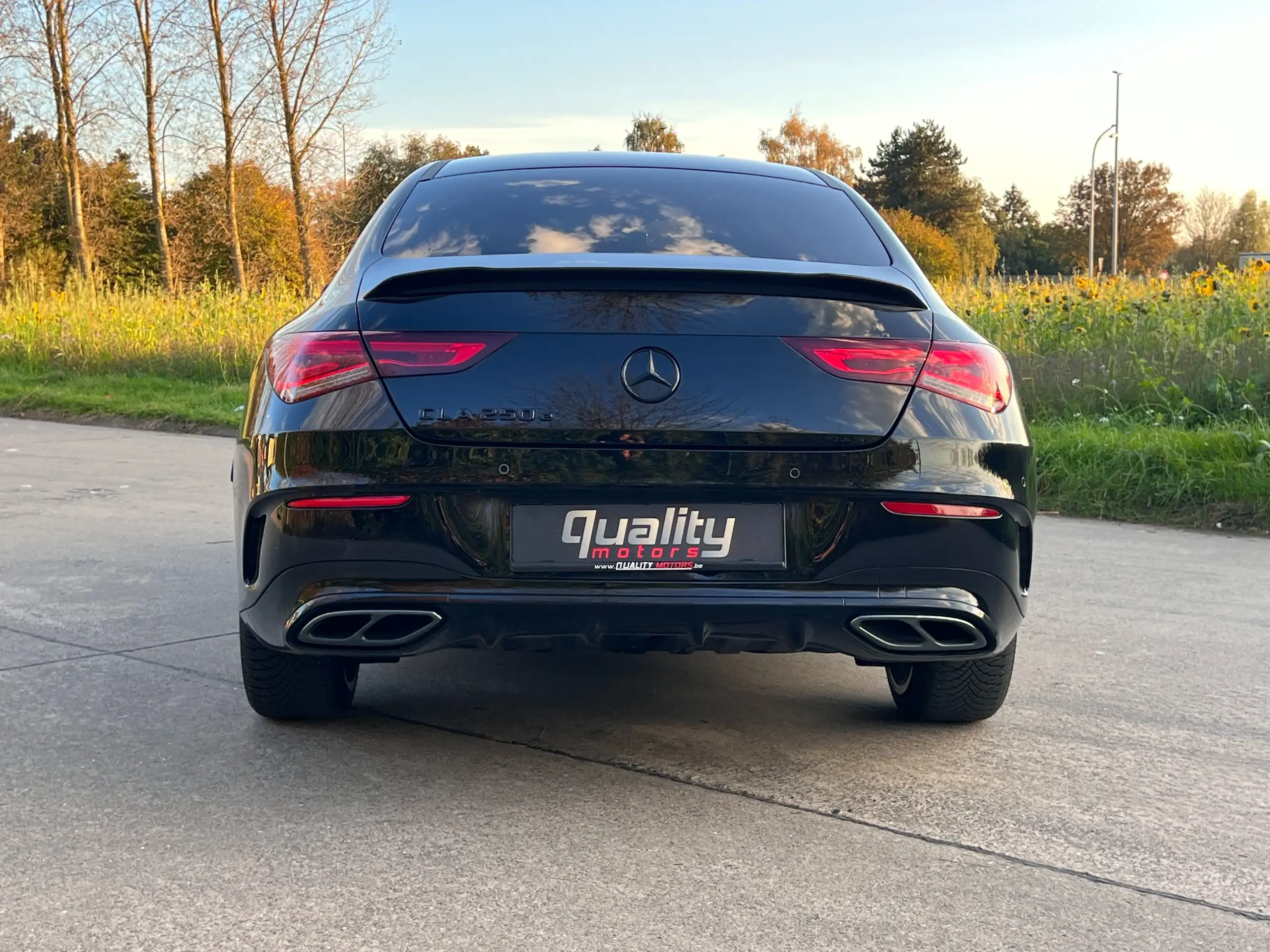 Mercedes-Benz - CLA 250